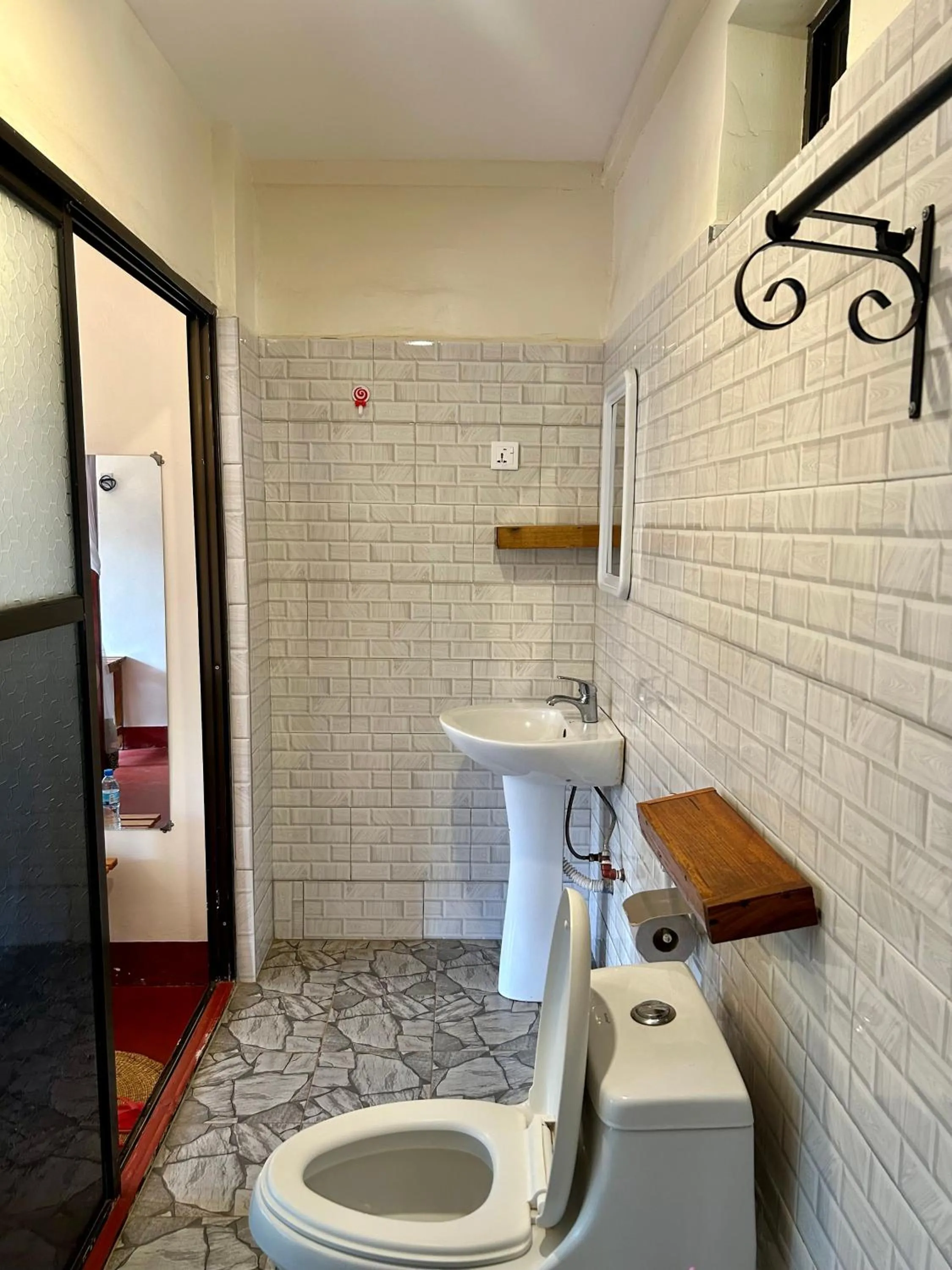 Toilet in Patamu Restaurants Lodge & Safaris