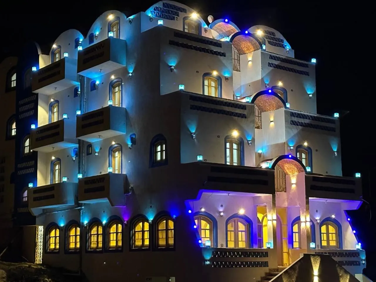 Night in ACHERTOD Nubian House