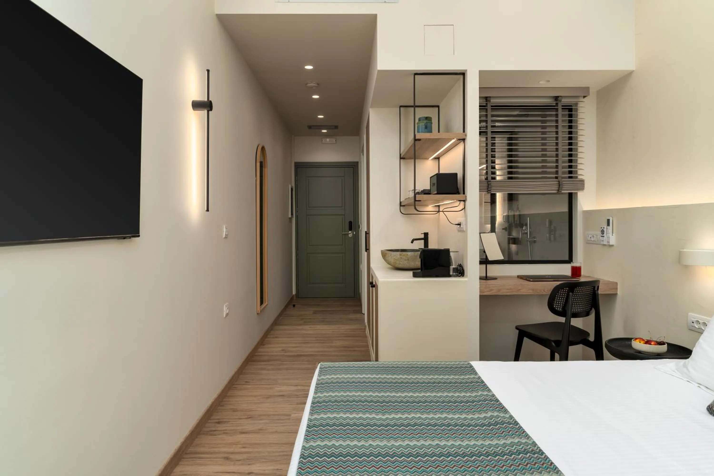 Bedroom, Bed in YeeOn Boutique Hotel, Gythio - Historic Hotels of Europe