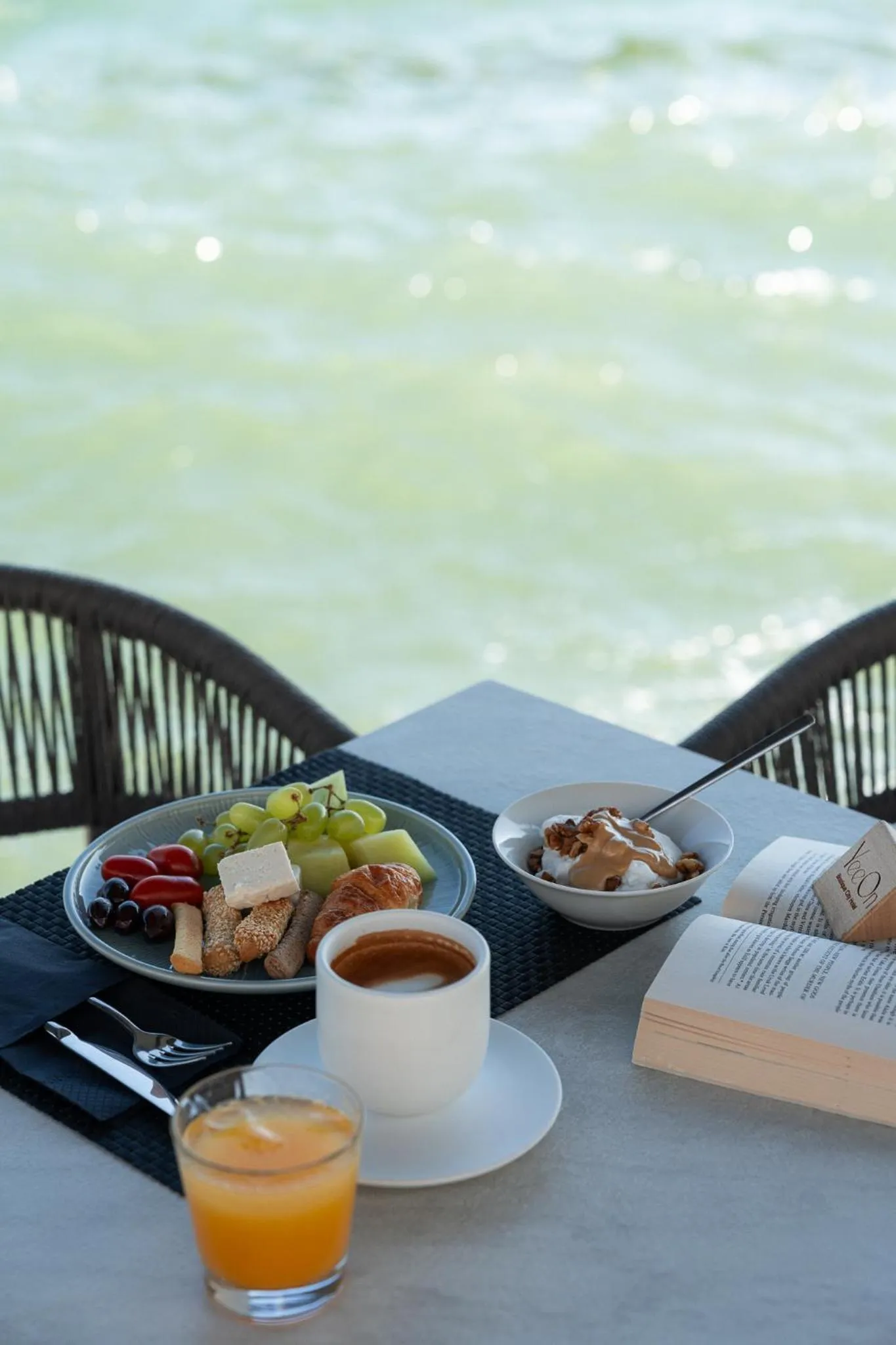 Lounge or bar in YeeOn Boutique Hotel, Gythio - Historic Hotels of Europe