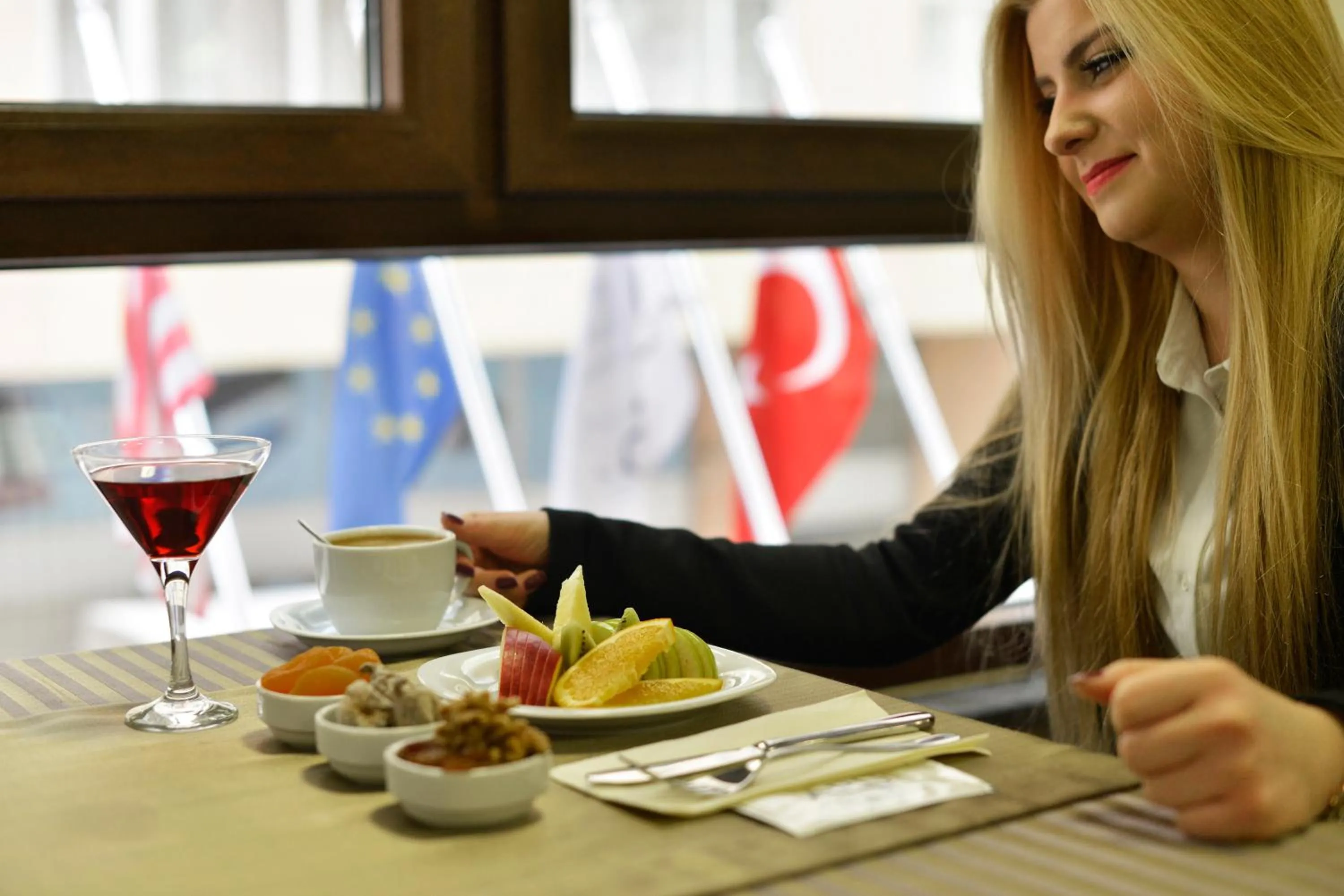 Restaurant/places to eat in Arus Hotel