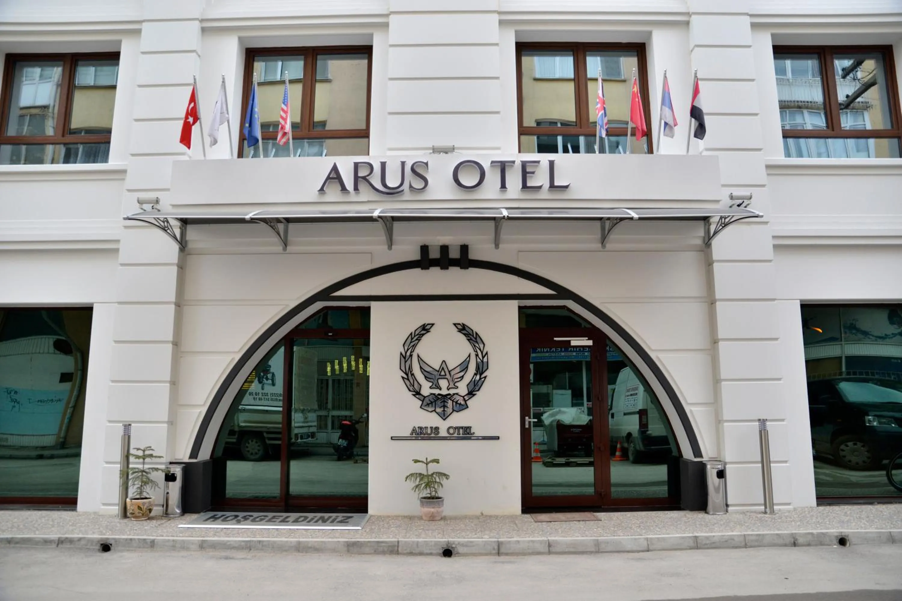 Facade/entrance in Arus Hotel