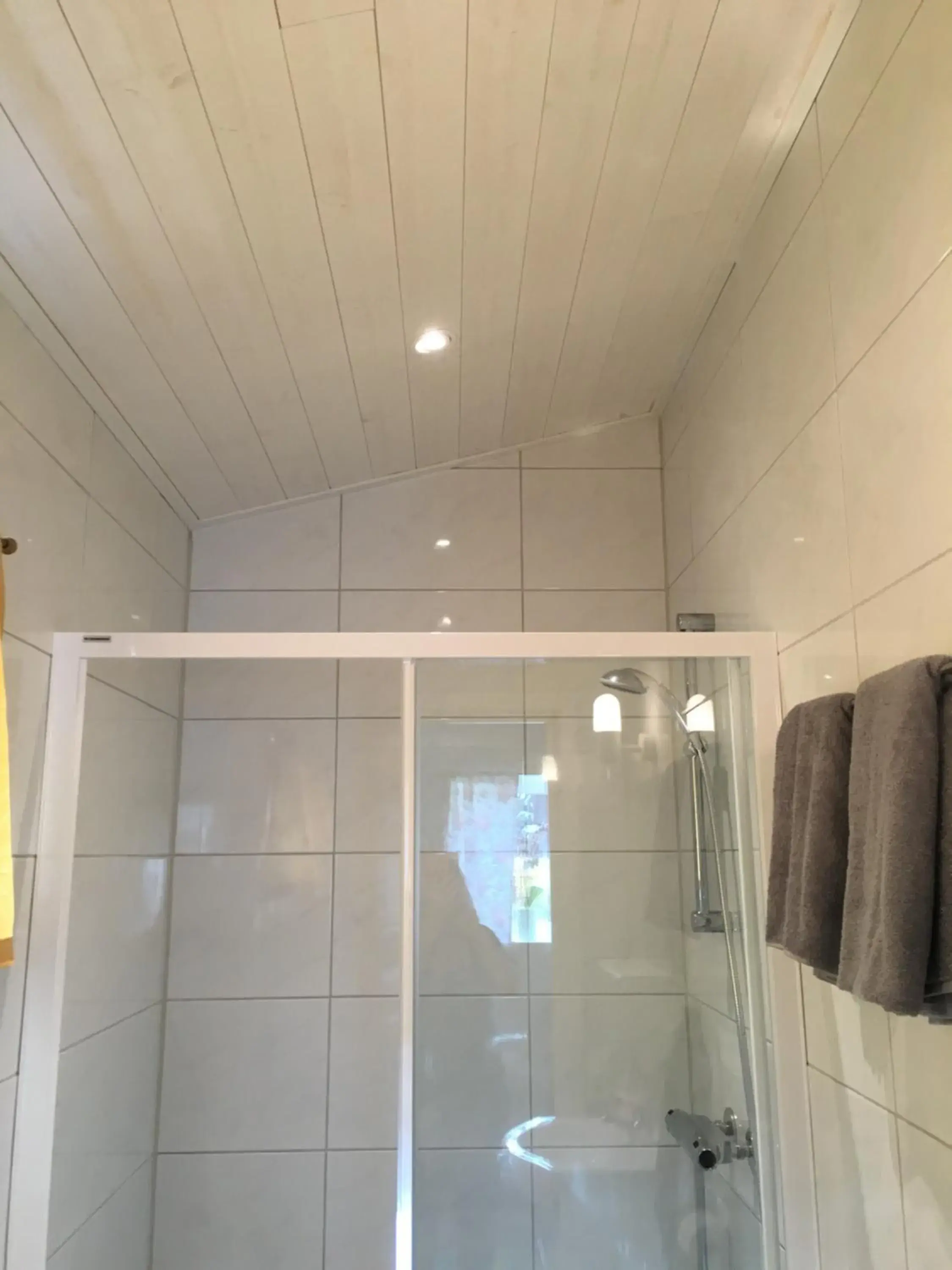 Standard Triple Room in Vivans Bed and Self catering Standard Triple Room in Vivans Bed and Self catering