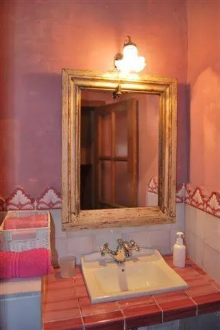 Decorative detail, Bed in La Casa de San Gil