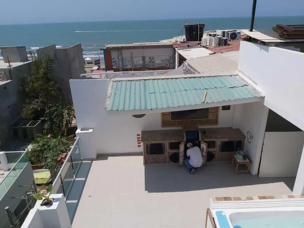 Communal lounge/ TV room in Dreimar Hotel Boutique