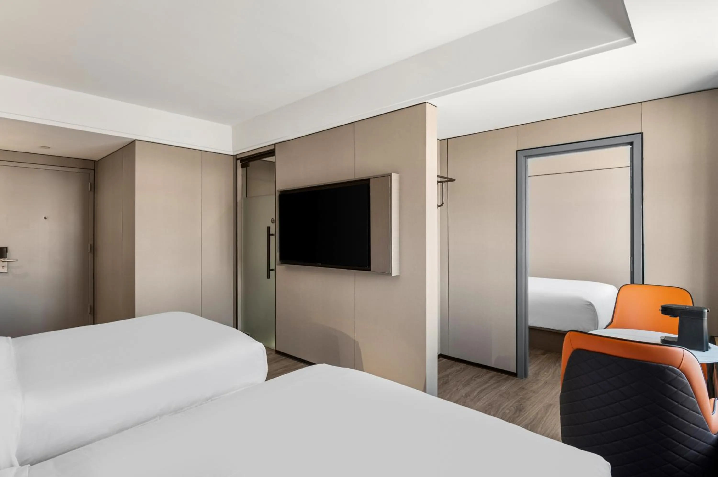 Bed in Ly New York Hotel