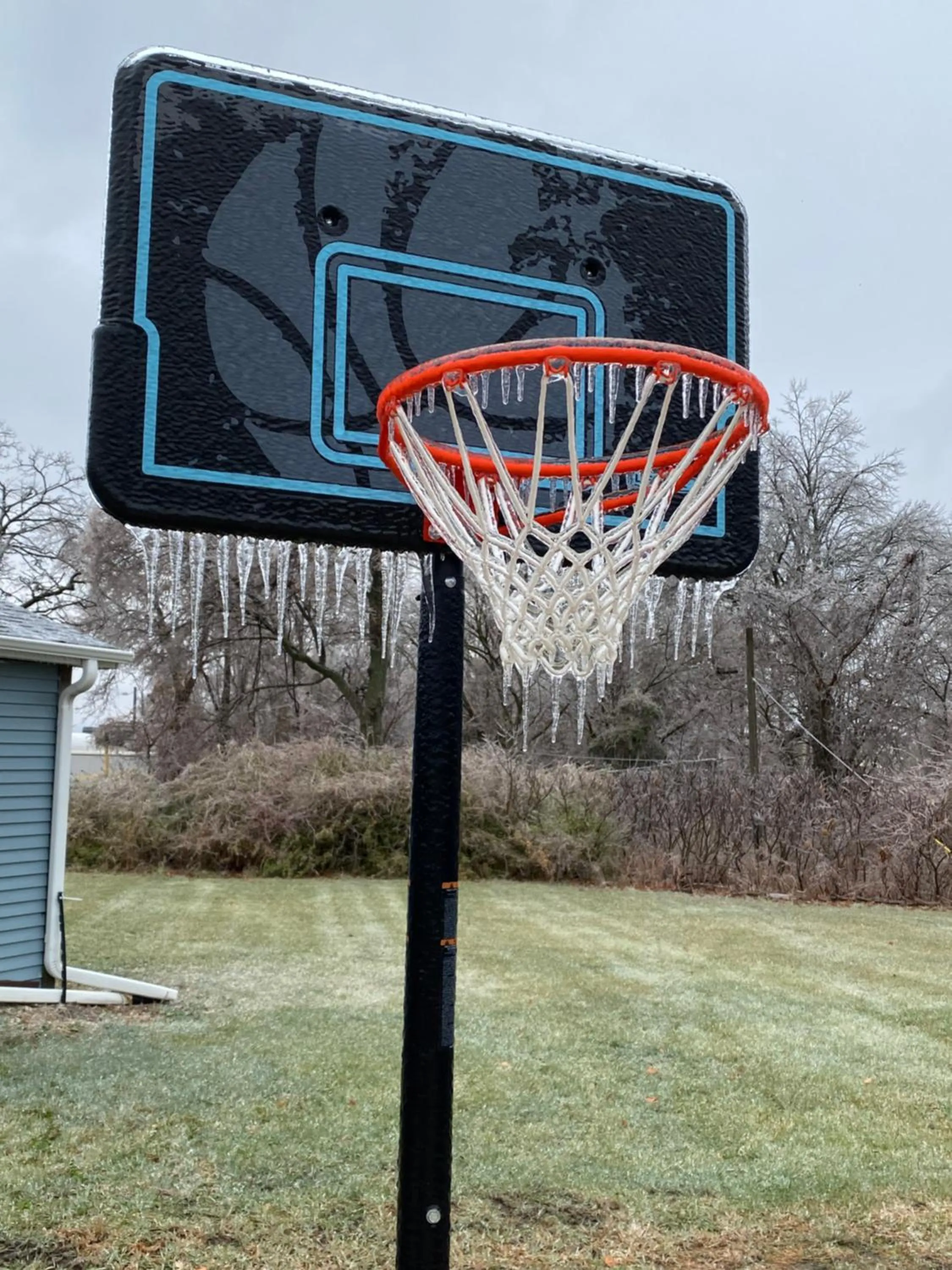 Garden in Burr Oak Motel