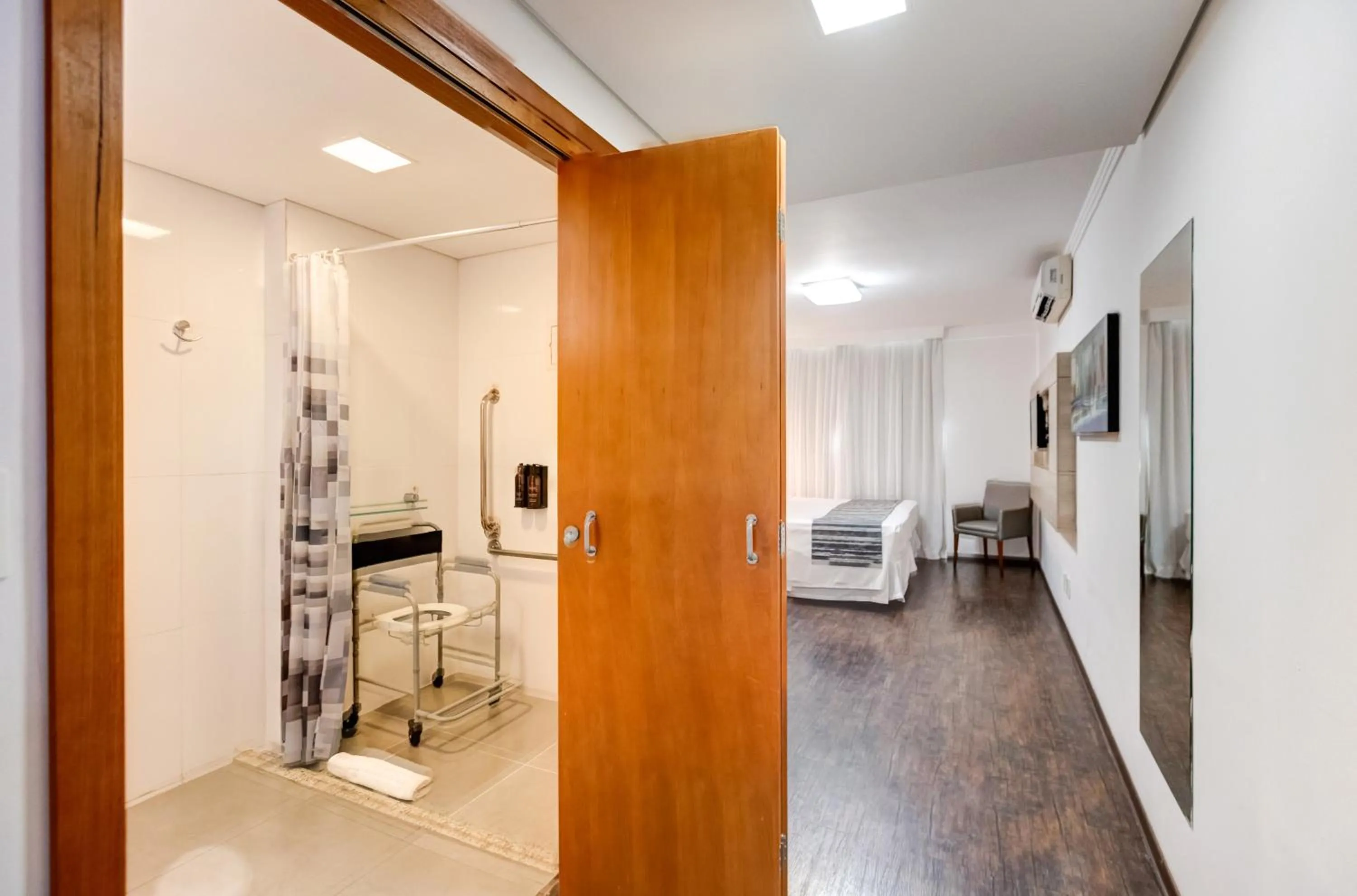 Bedroom, Bed in Allia Gran Pampulha Suites