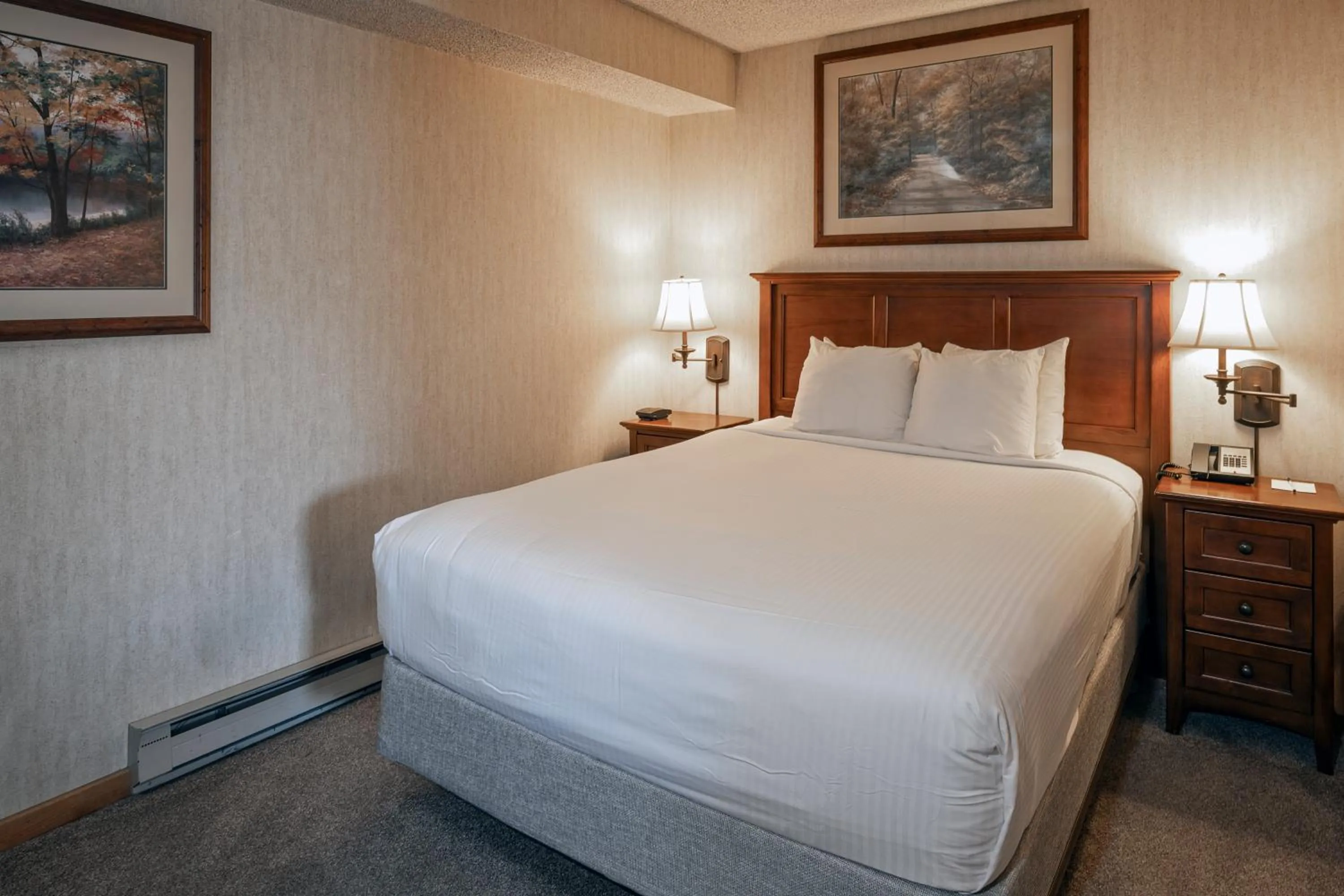 Bedroom, Bed in Beaver Run Resort