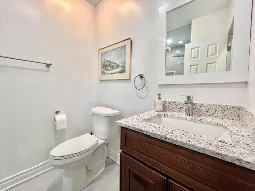 Upgraded Rooms with Bath 7-min to Subway Near Downsview Rogers Stadium