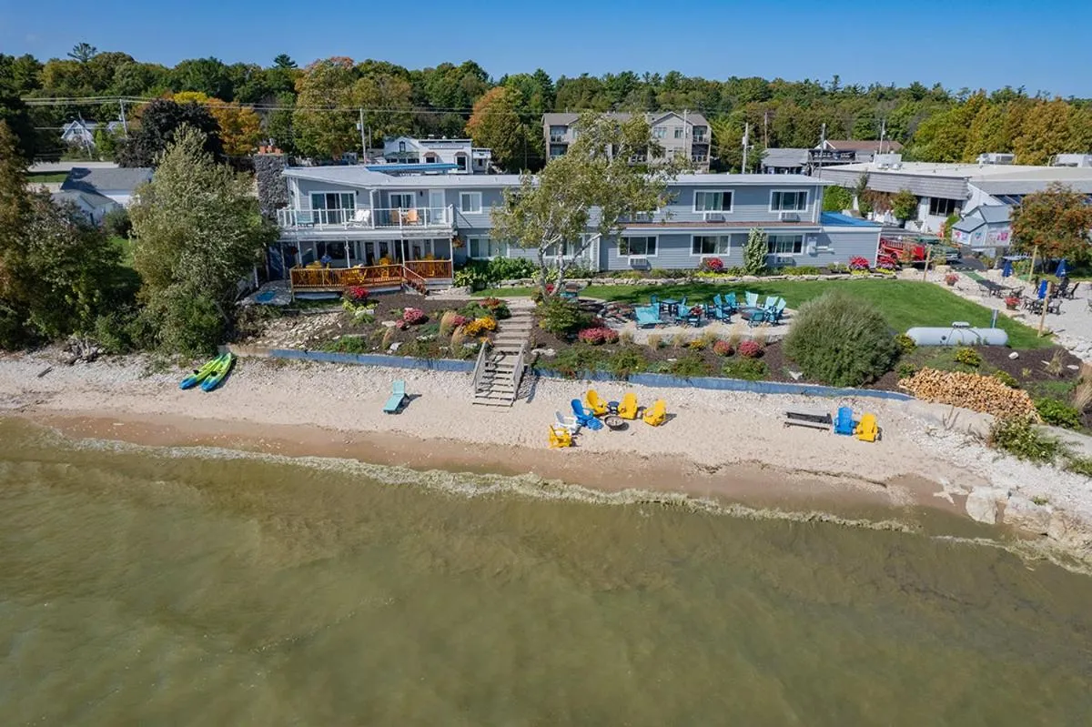 Beachfront Inn
