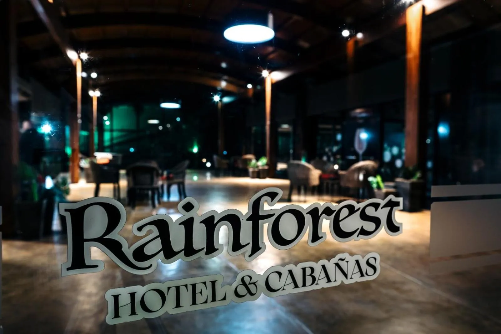 Rainforest Hotel & Cabañas
