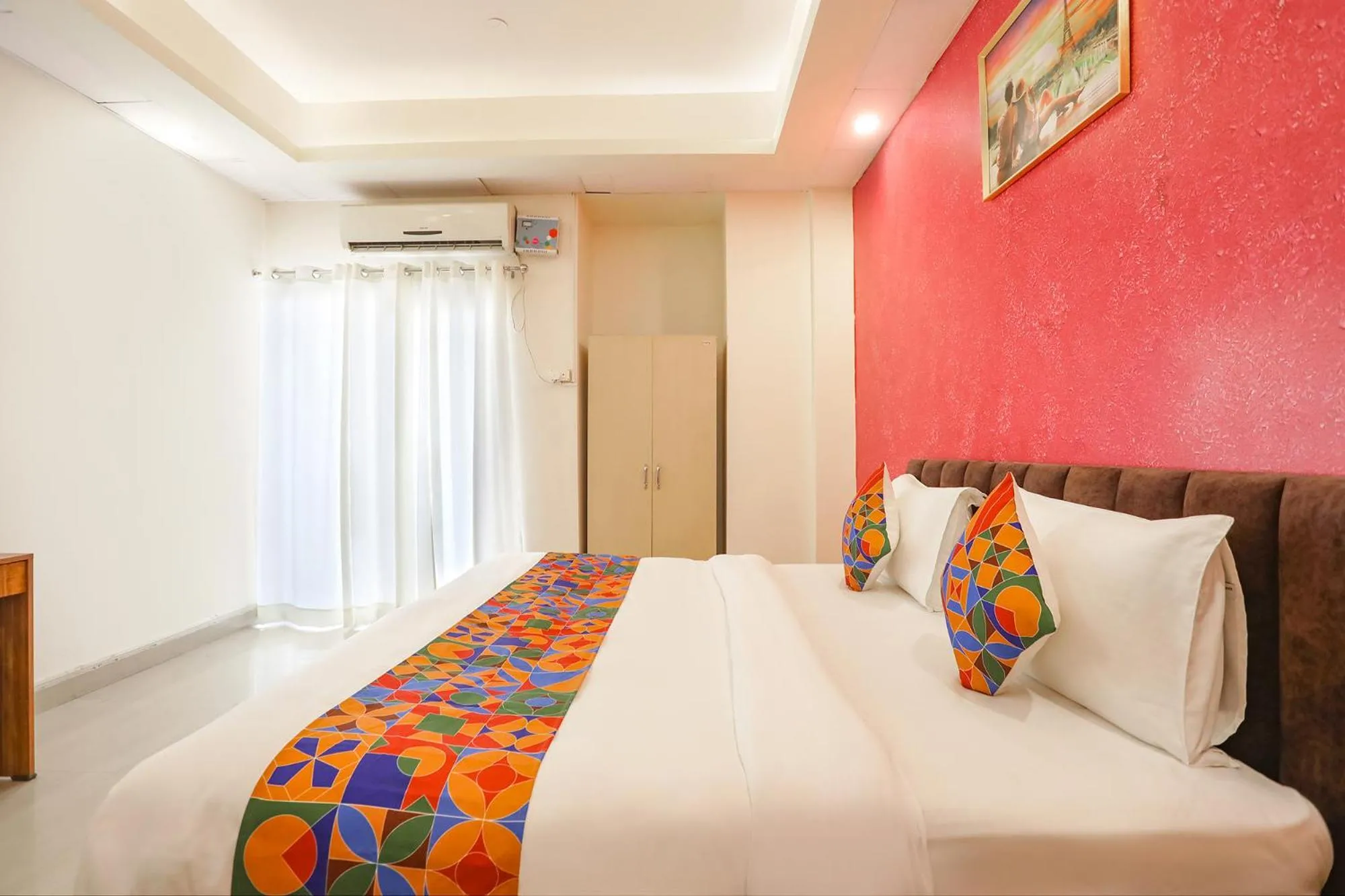 Bed in FabHotel The Indian
