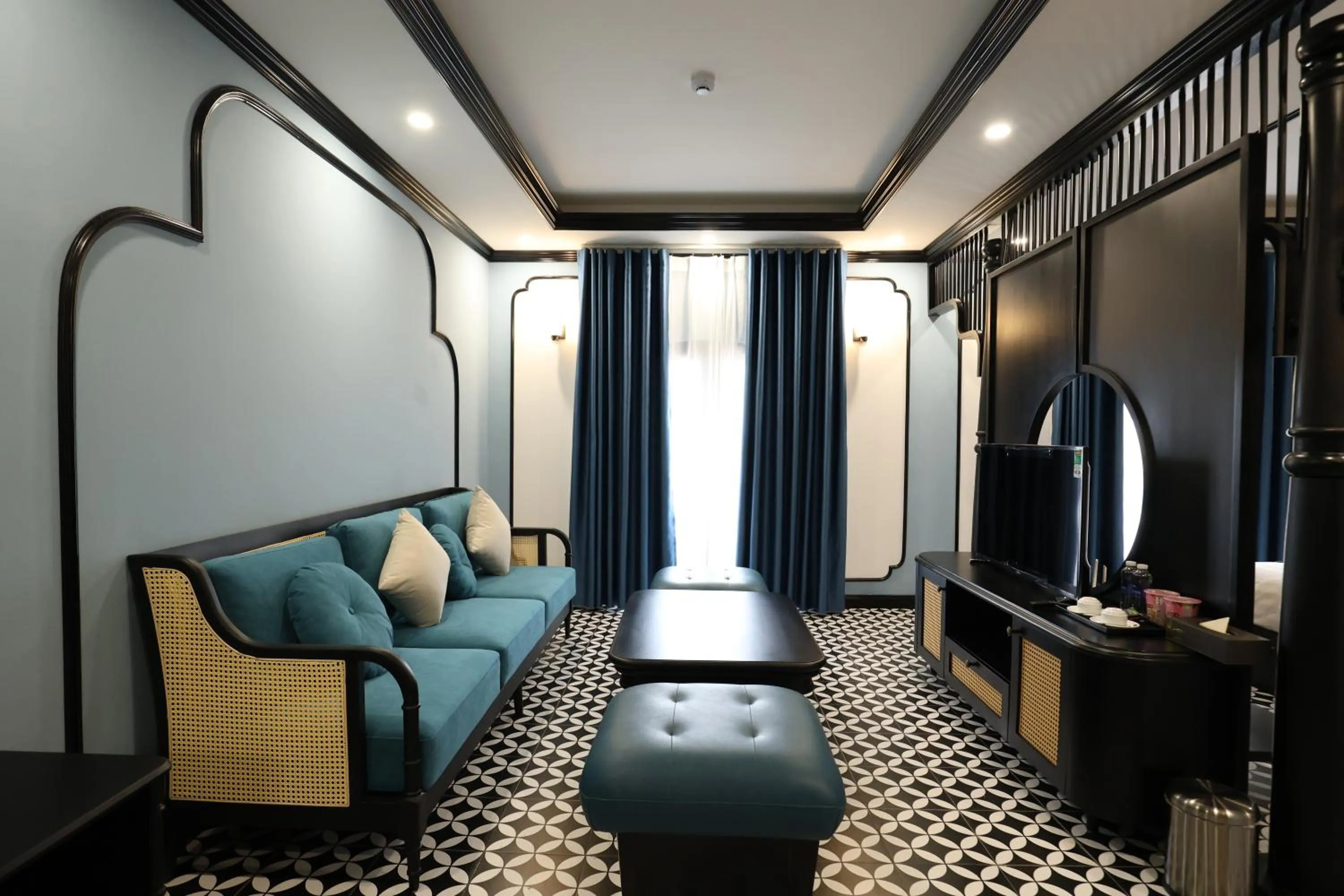 TV and multimedia in Babeeni Family Hotel Sapa