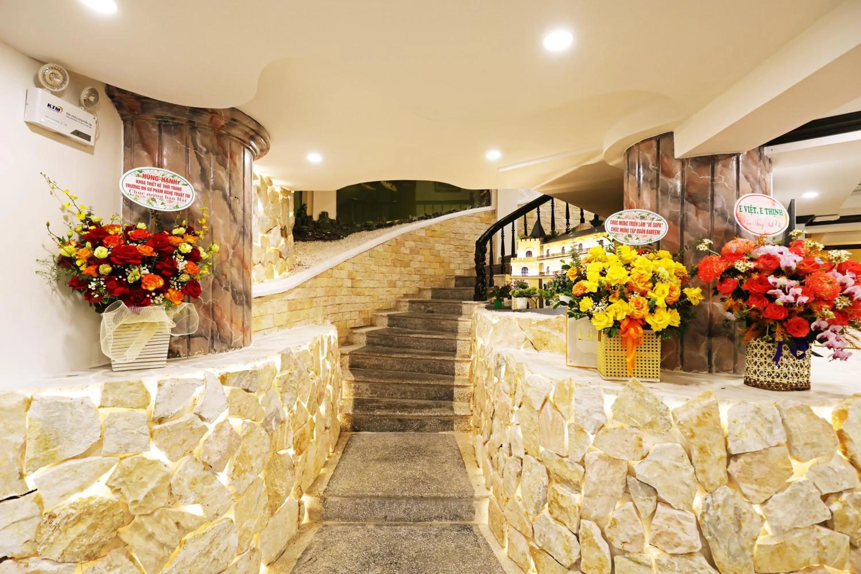 Property building in Babeeni Family Hotel Sapa