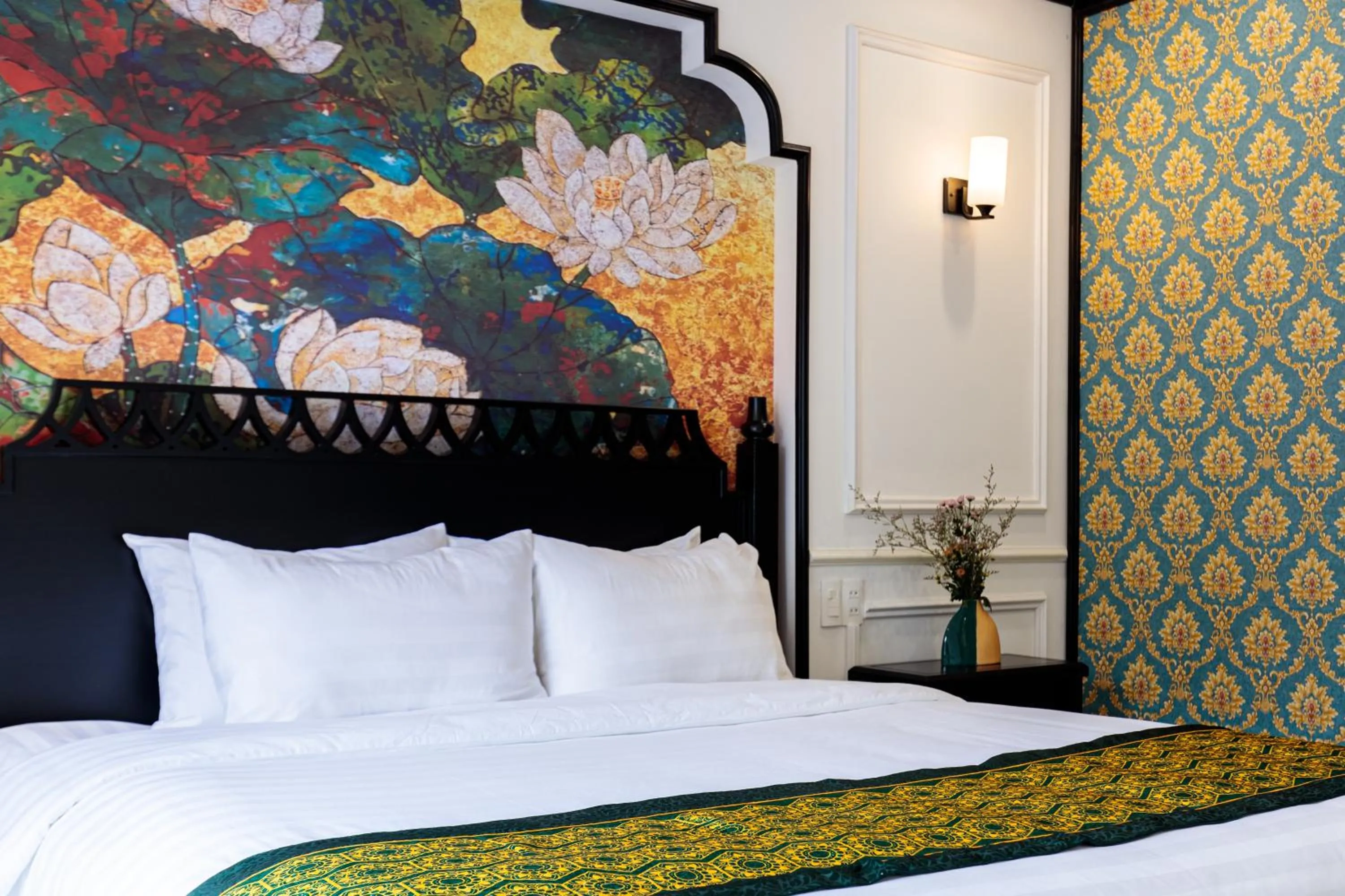 Photo of the whole room, Bed in Babeeni Family Hotel Sapa