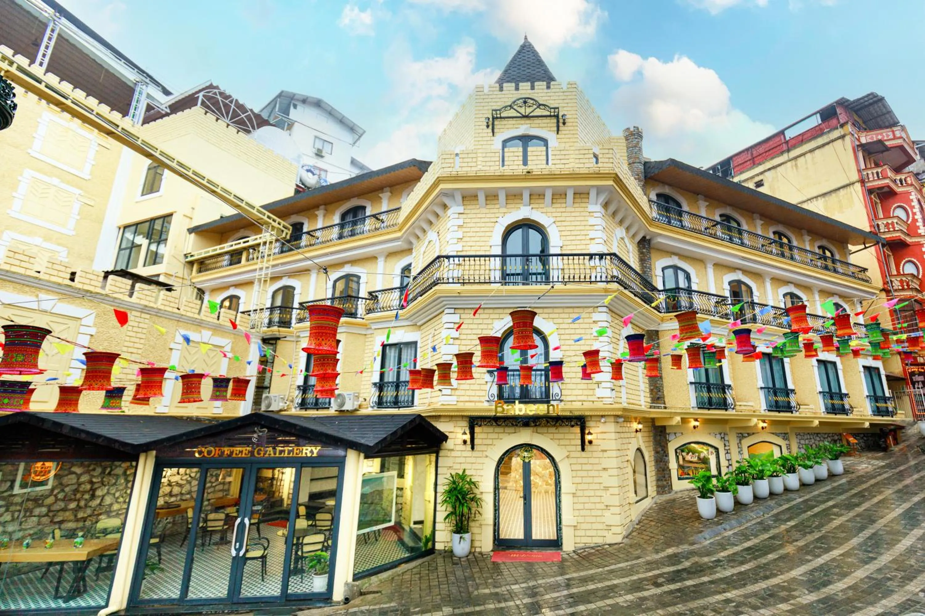 Property building in Babeeni Family Hotel Sapa