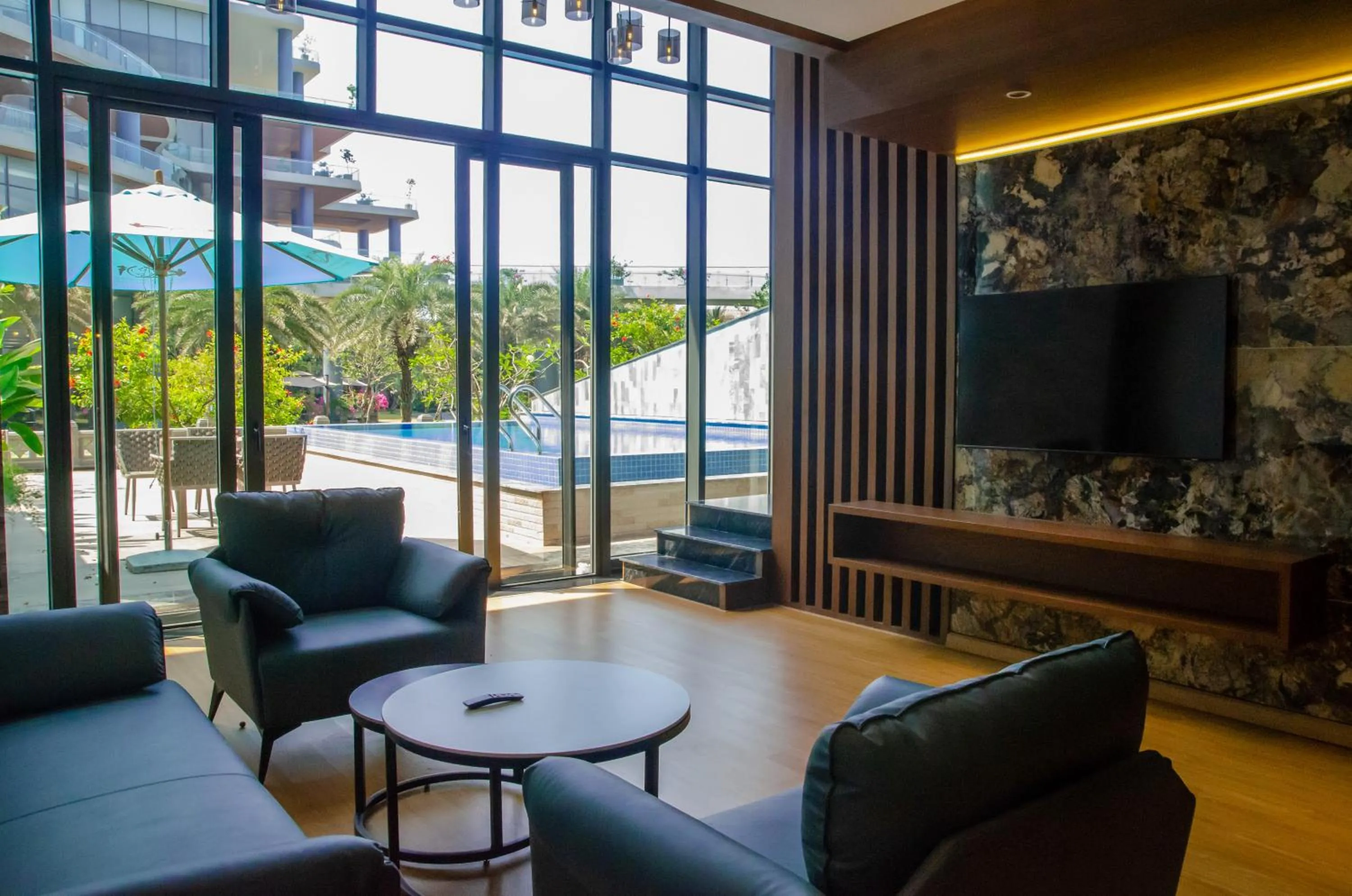 Living room in KOI Resort & Residence Da Nang - Inclusive Spa access