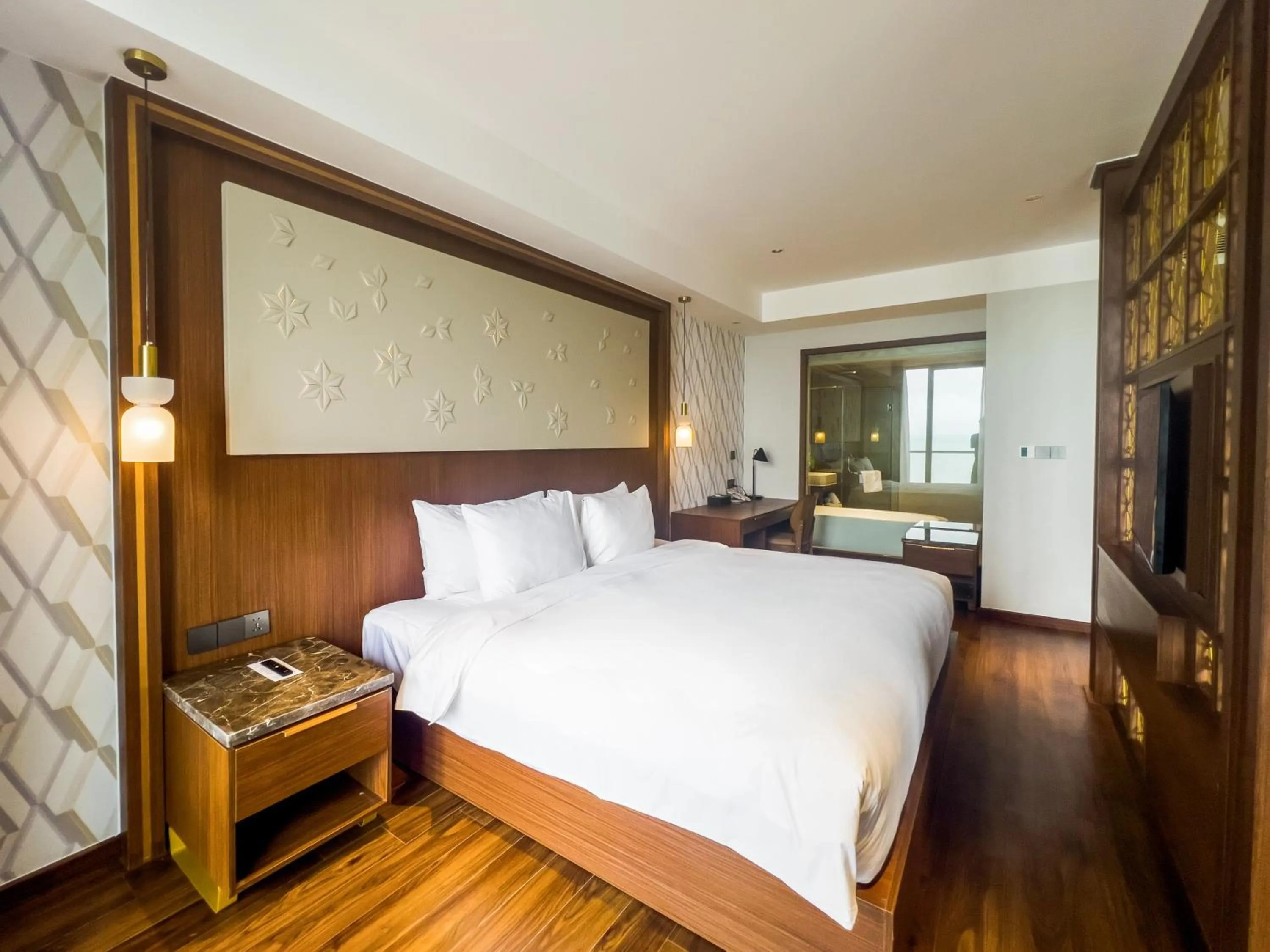 Bedroom, Bed in KOI Resort & Residence Da Nang - Inclusive Spa access