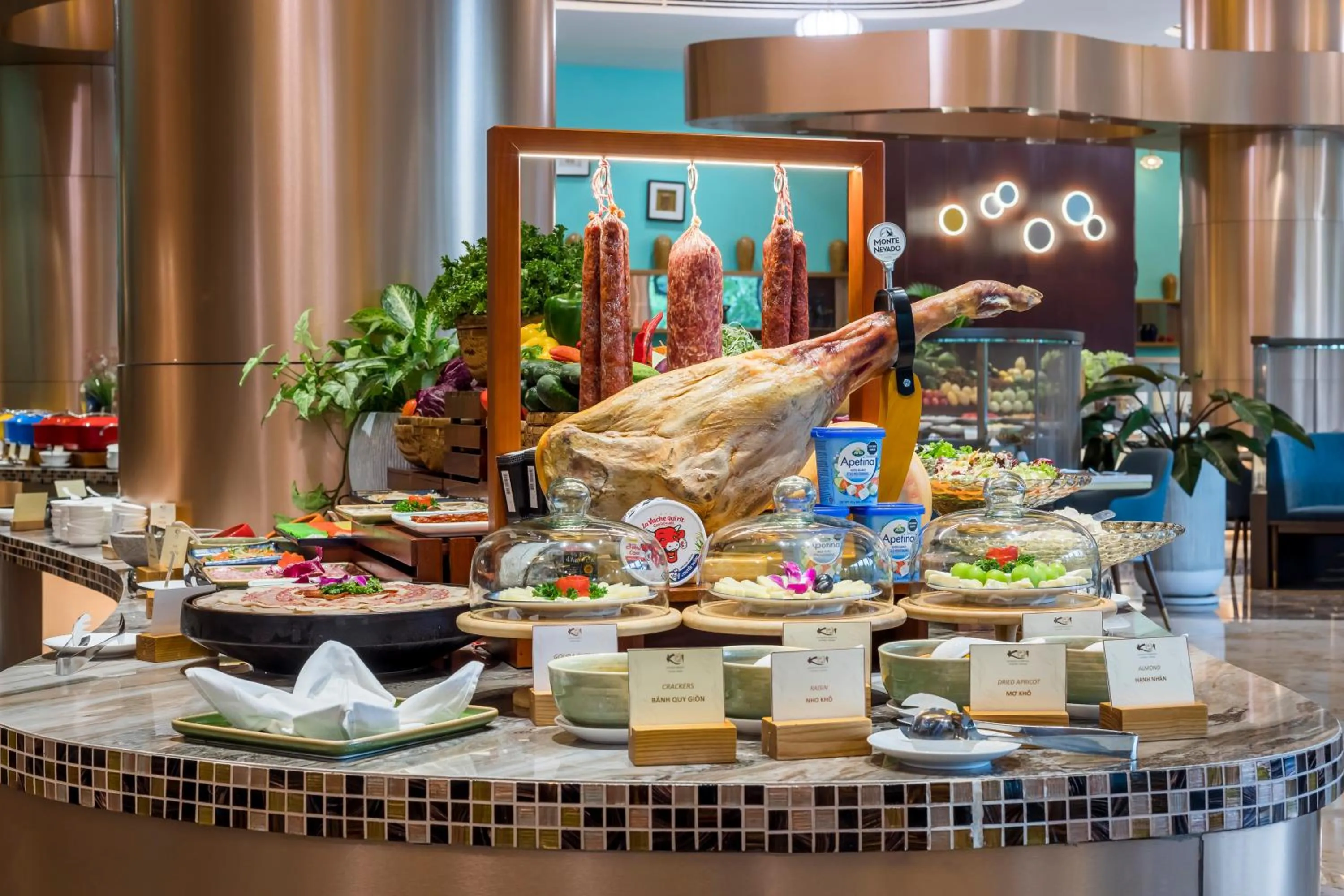 Restaurant/places to eat in KOI Resort & Residence Da Nang - Inclusive Spa access