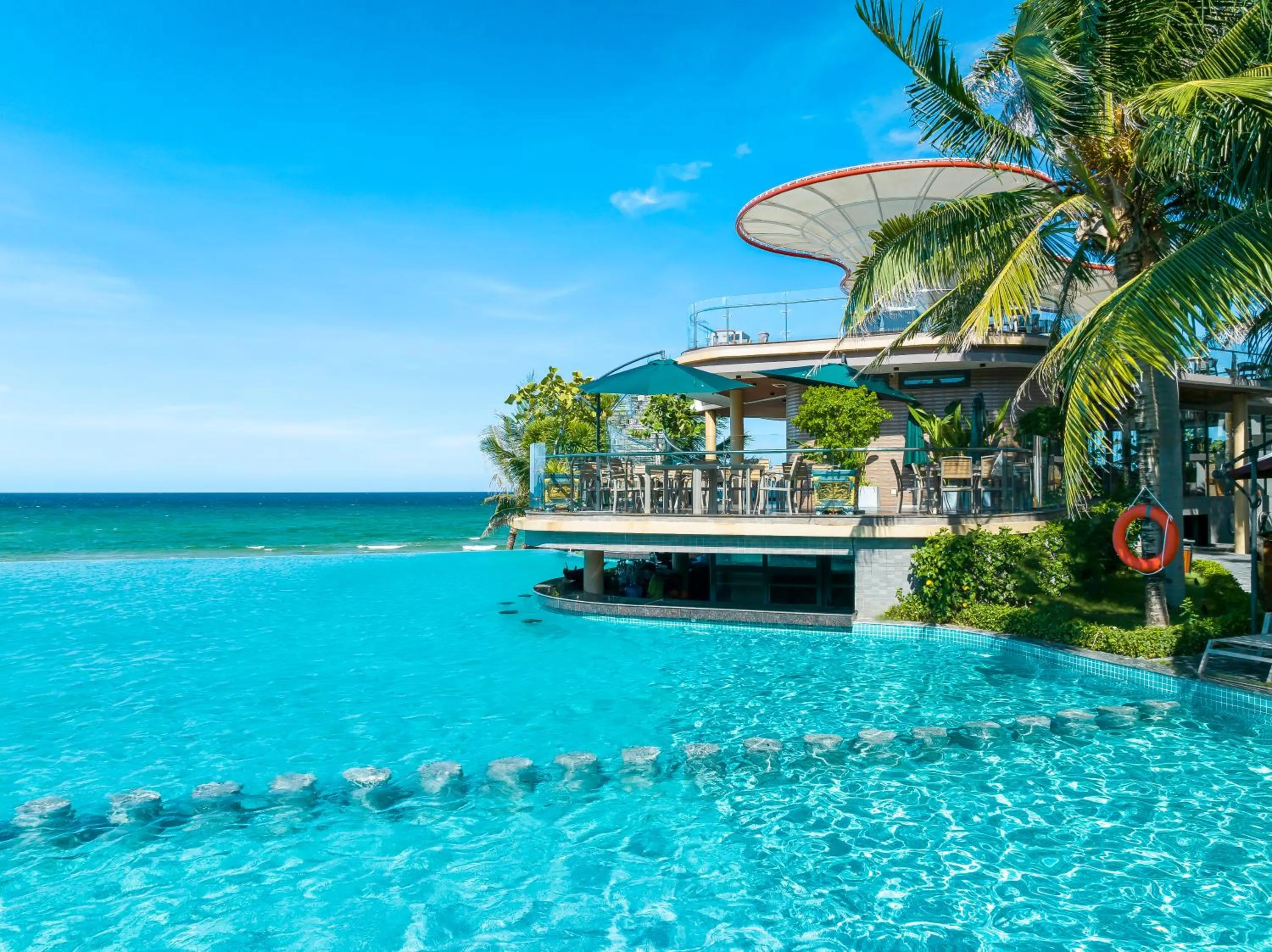 Swimming pool in KOI Resort & Residence Da Nang - Inclusive Spa access