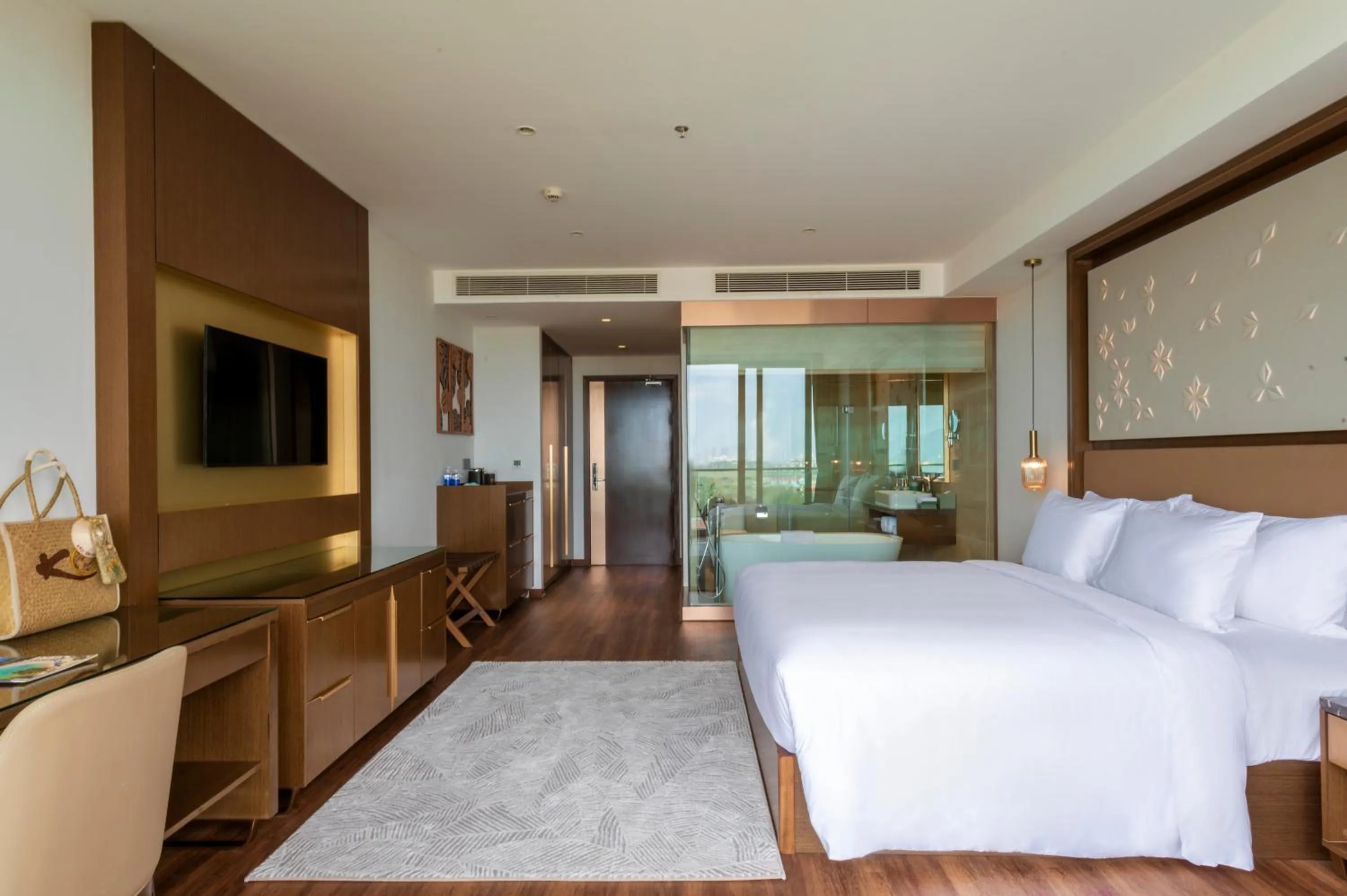 Bedroom, Bed in KOI Resort & Residence Da Nang - Inclusive Spa access