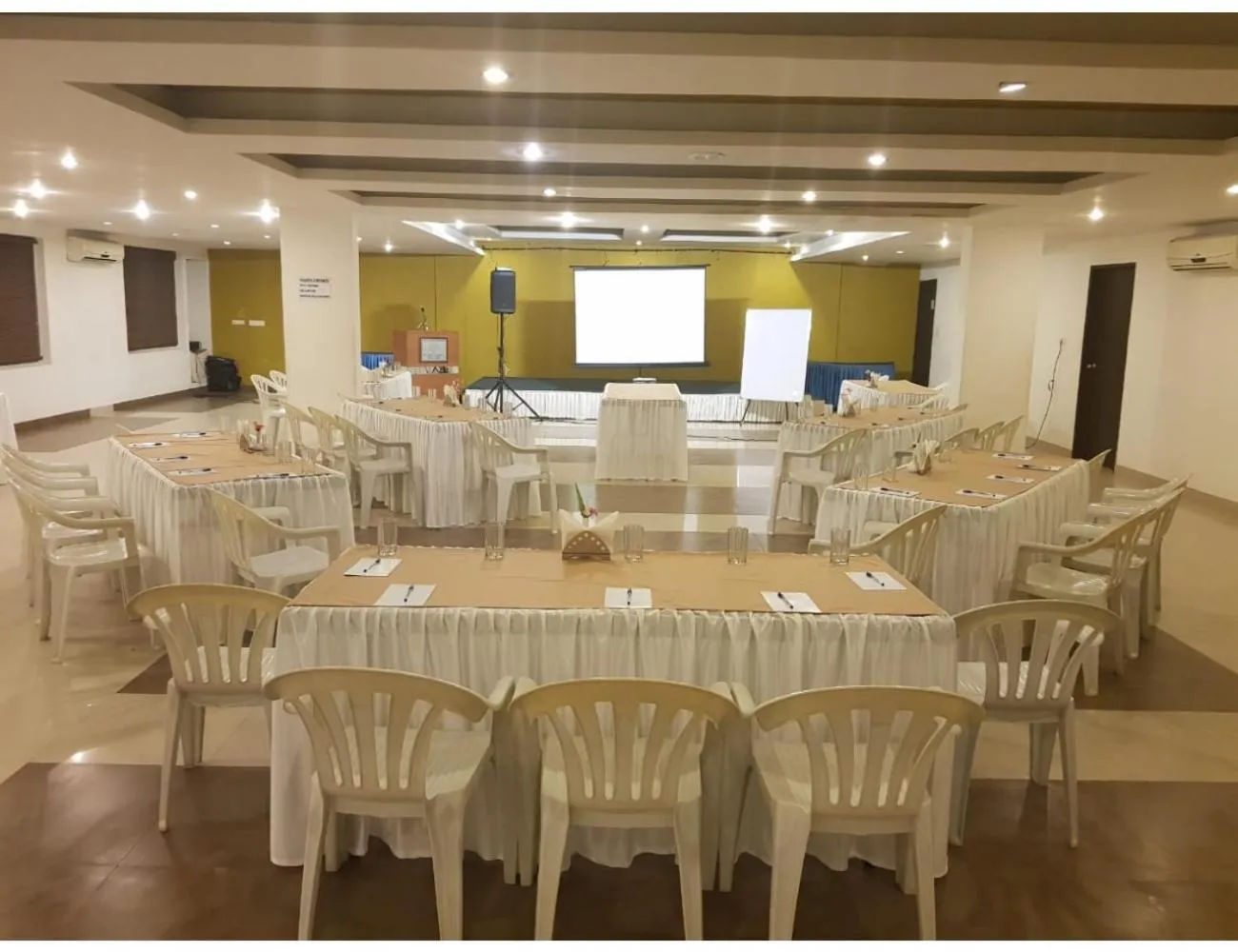 Meeting/conference room in Hotel Viceroy Comforts, Mysore