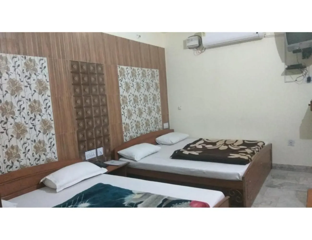 Photo of the whole room in Hotel Ganga Kripa, Jaipur