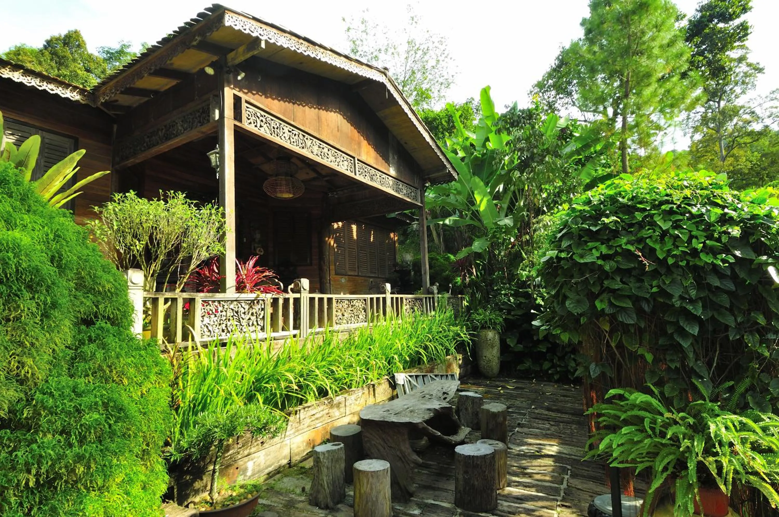 BBQ facilities in Fig Tree Hills Resort (花果山度假村)