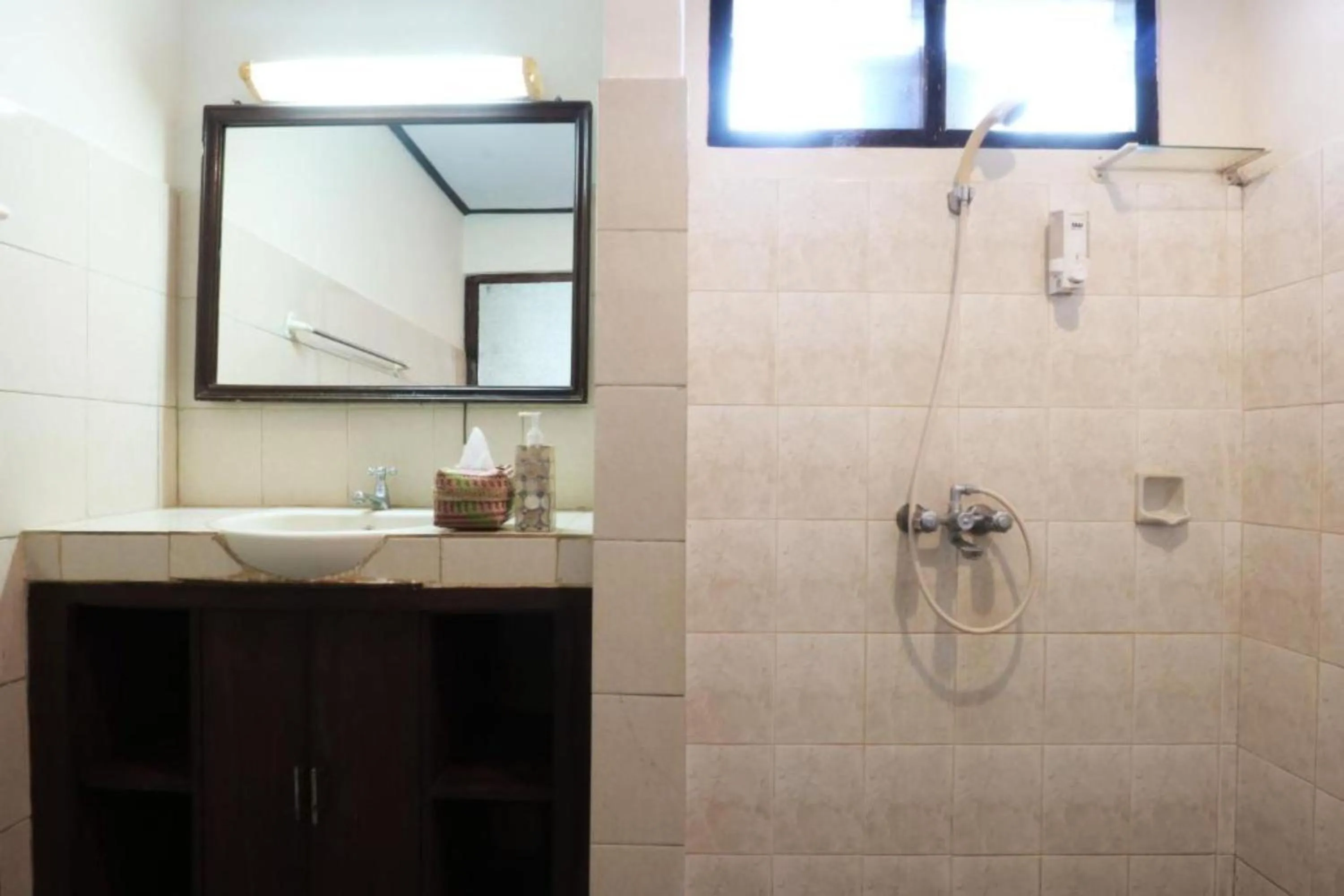 Bathroom in Wayan Homestay Sanur