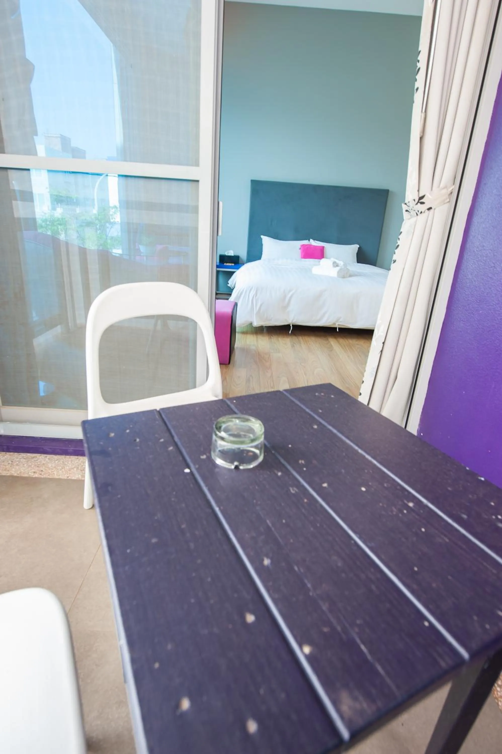 Balcony/Terrace, Bed in Hai Pu B&B