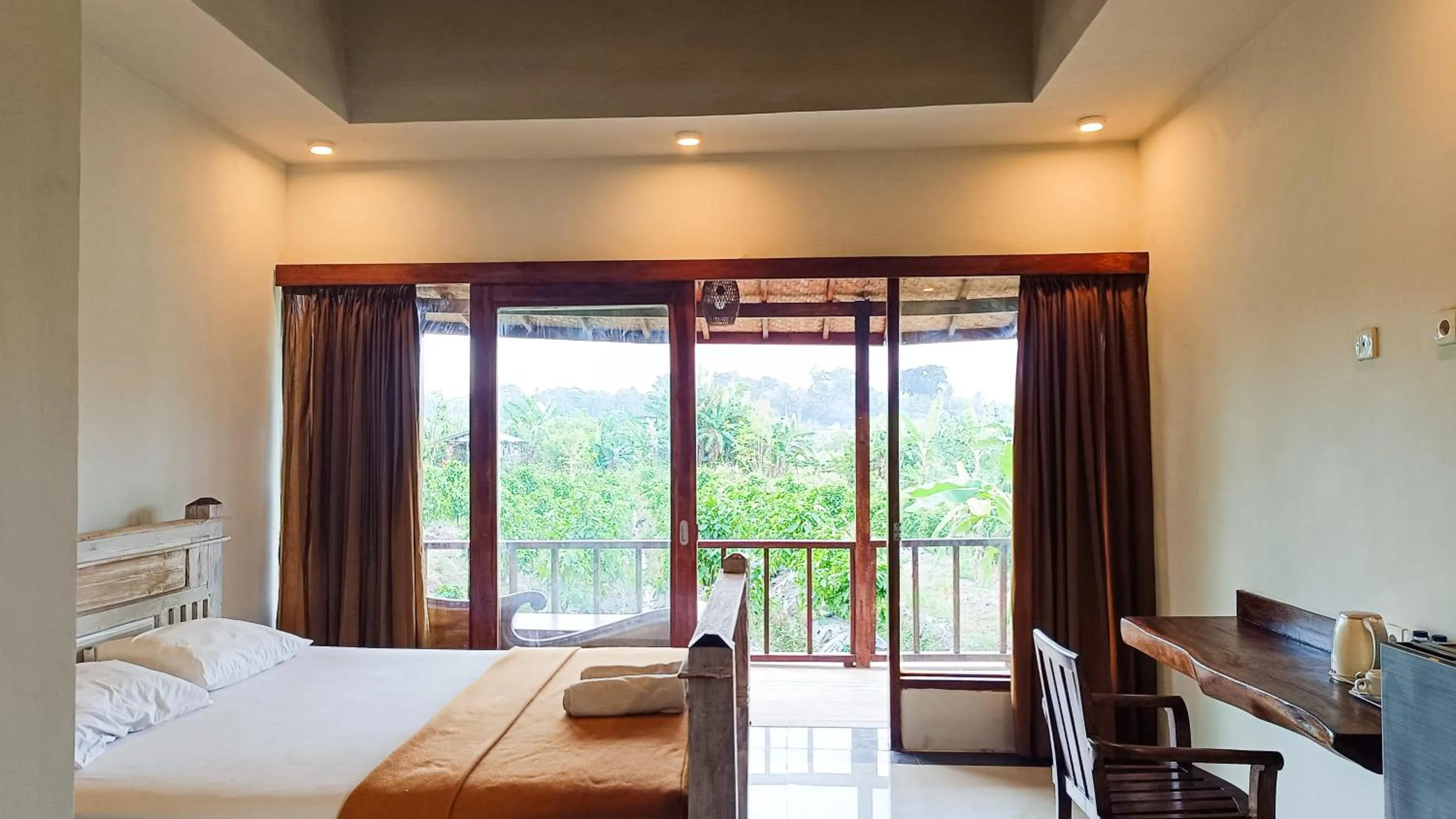 Bedroom, Bed in Lumbung Asri Cottage