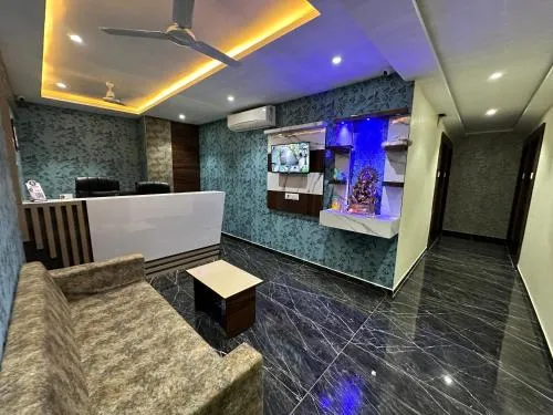 HOTEL GOLDEN VIEW