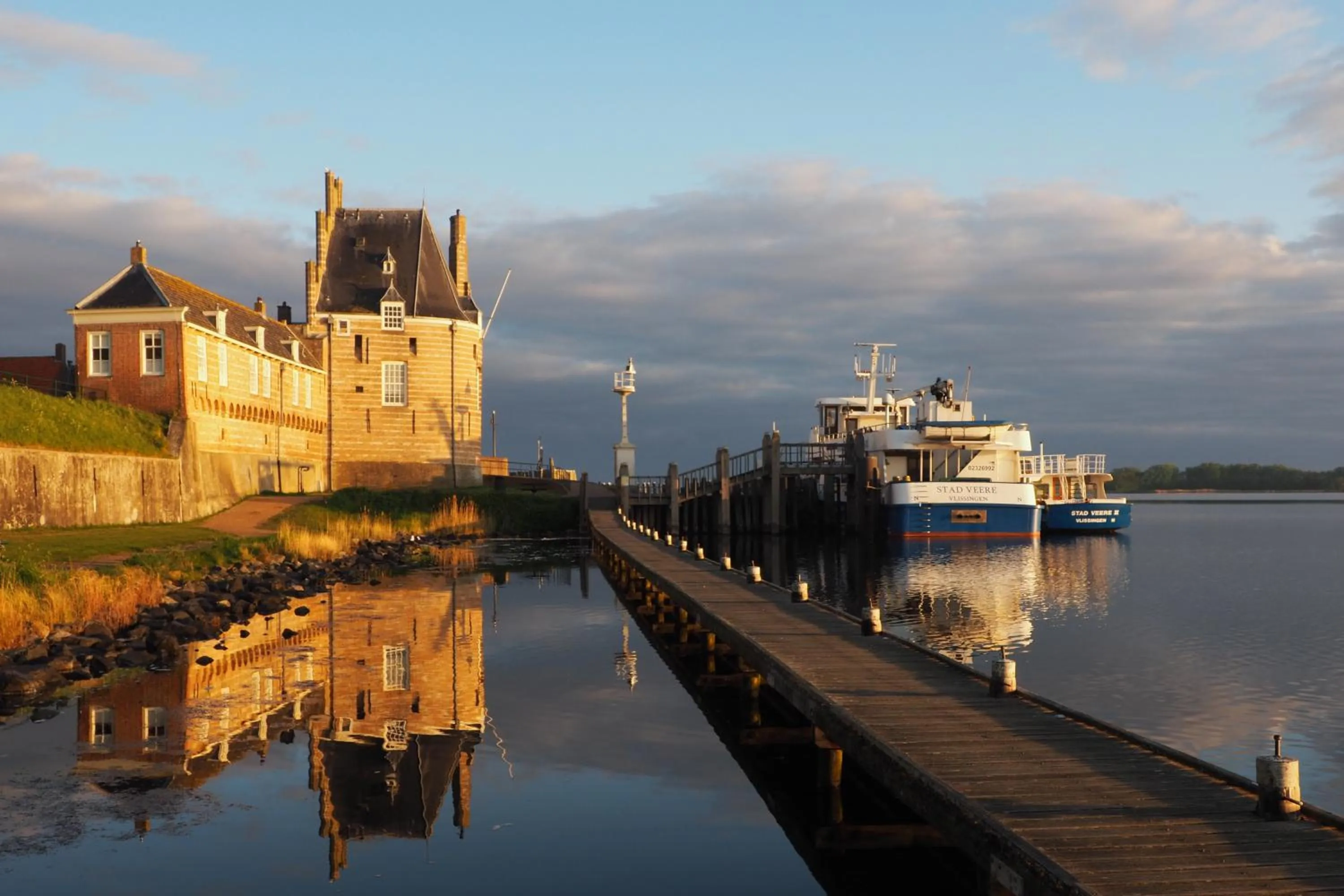 Beach in Auberge de Campveerse Toren