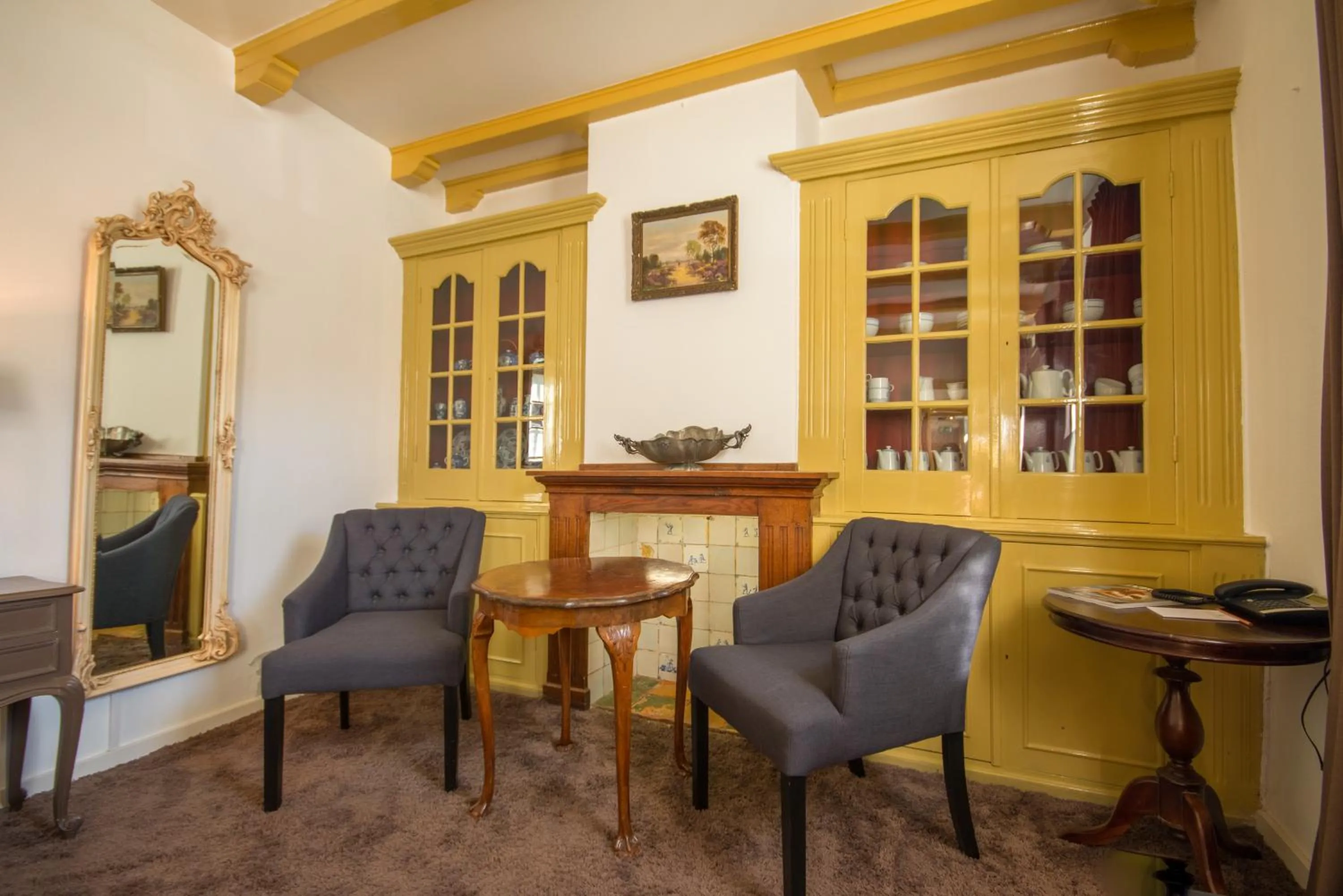 Seating area in Auberge de Campveerse Toren