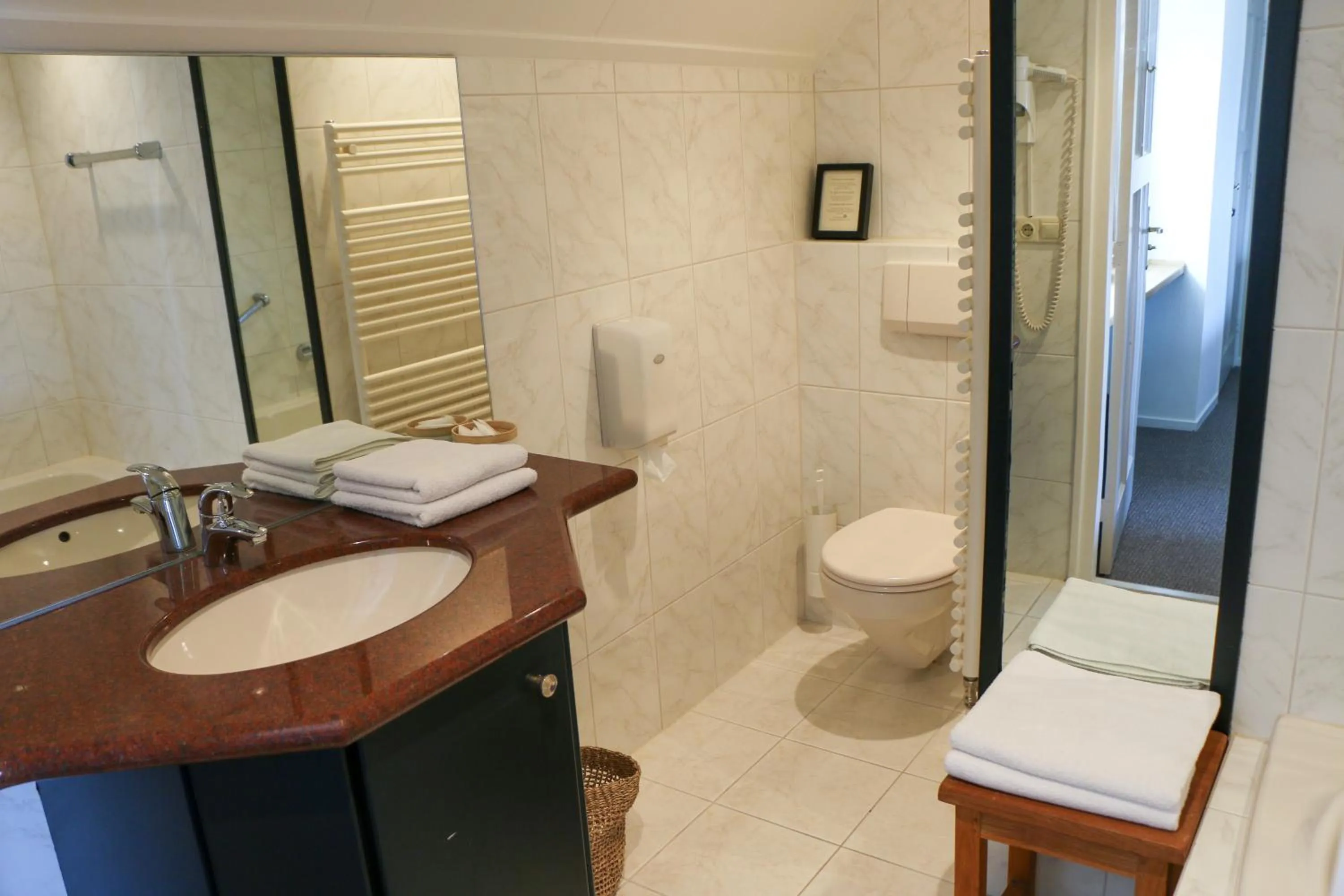 Bathroom in Auberge de Campveerse Toren