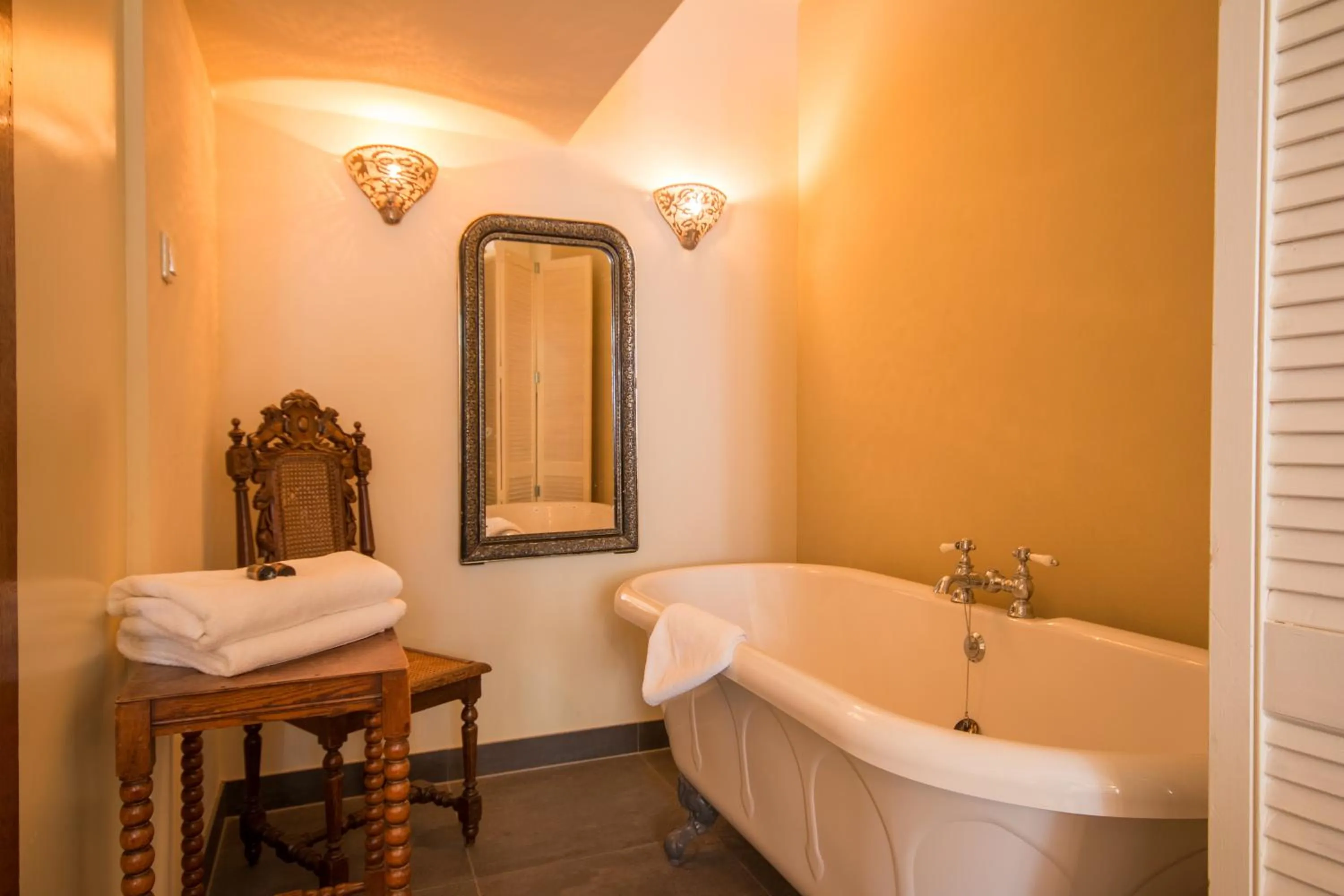 Bathroom in Auberge de Campveerse Toren