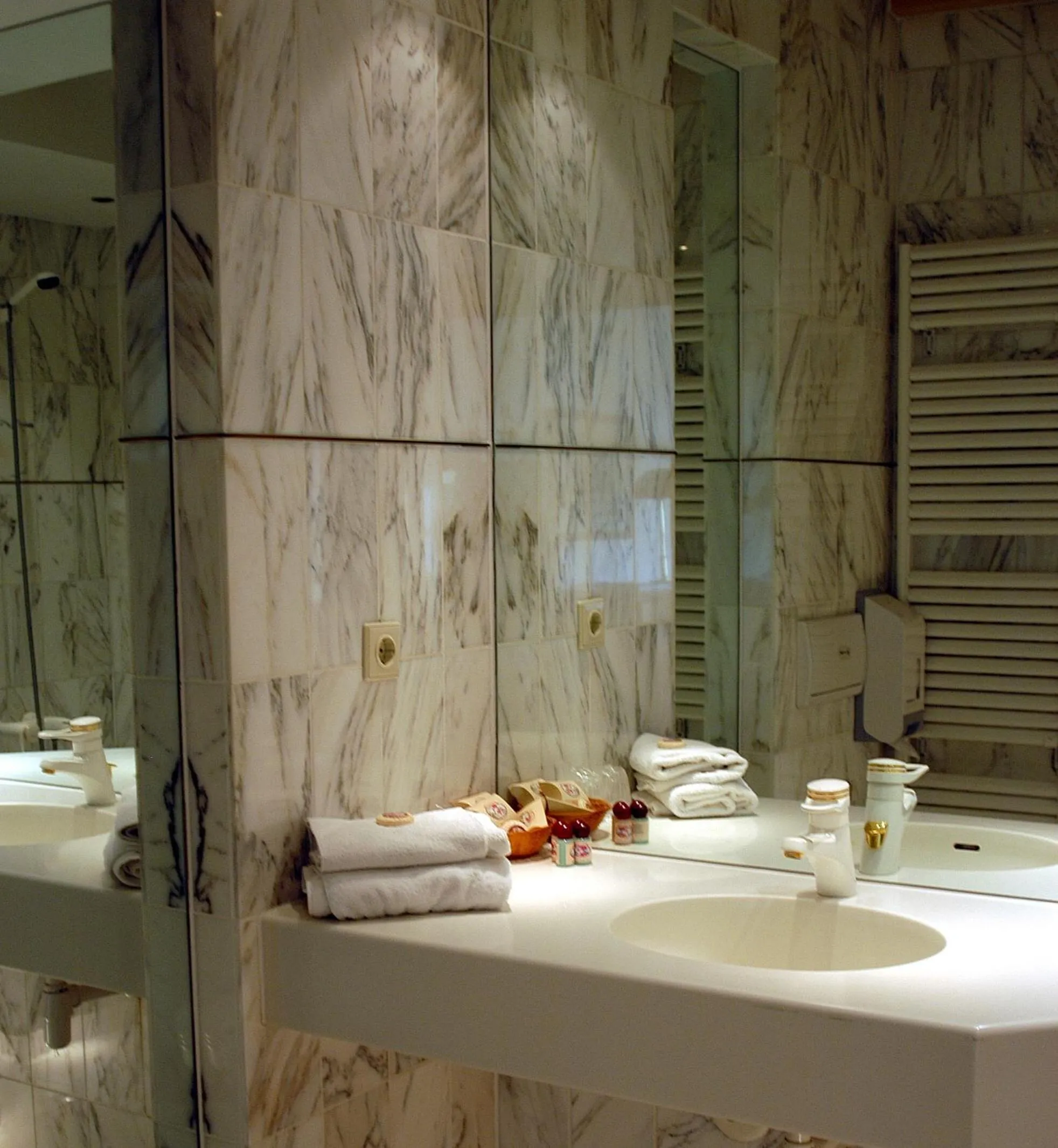 Bathroom in Auberge de Campveerse Toren