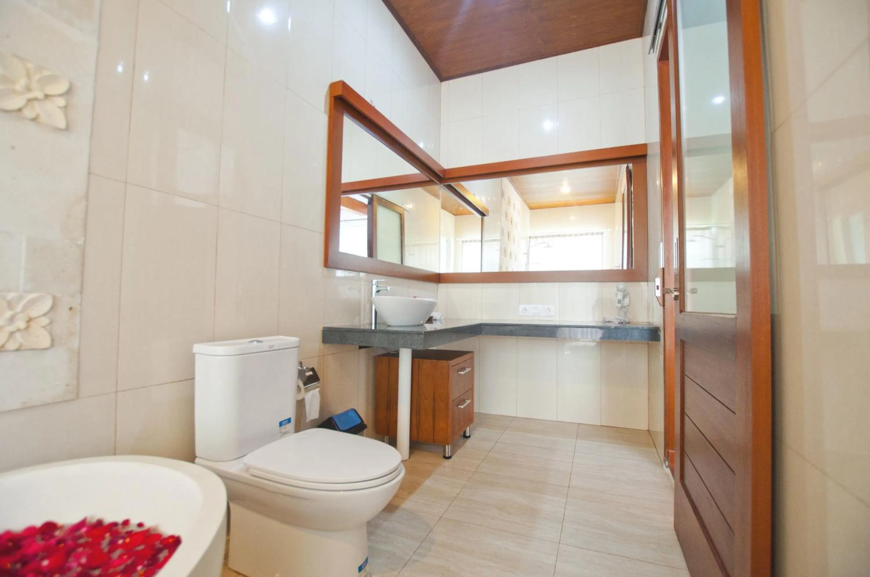 Bathroom in Villa Bougainville