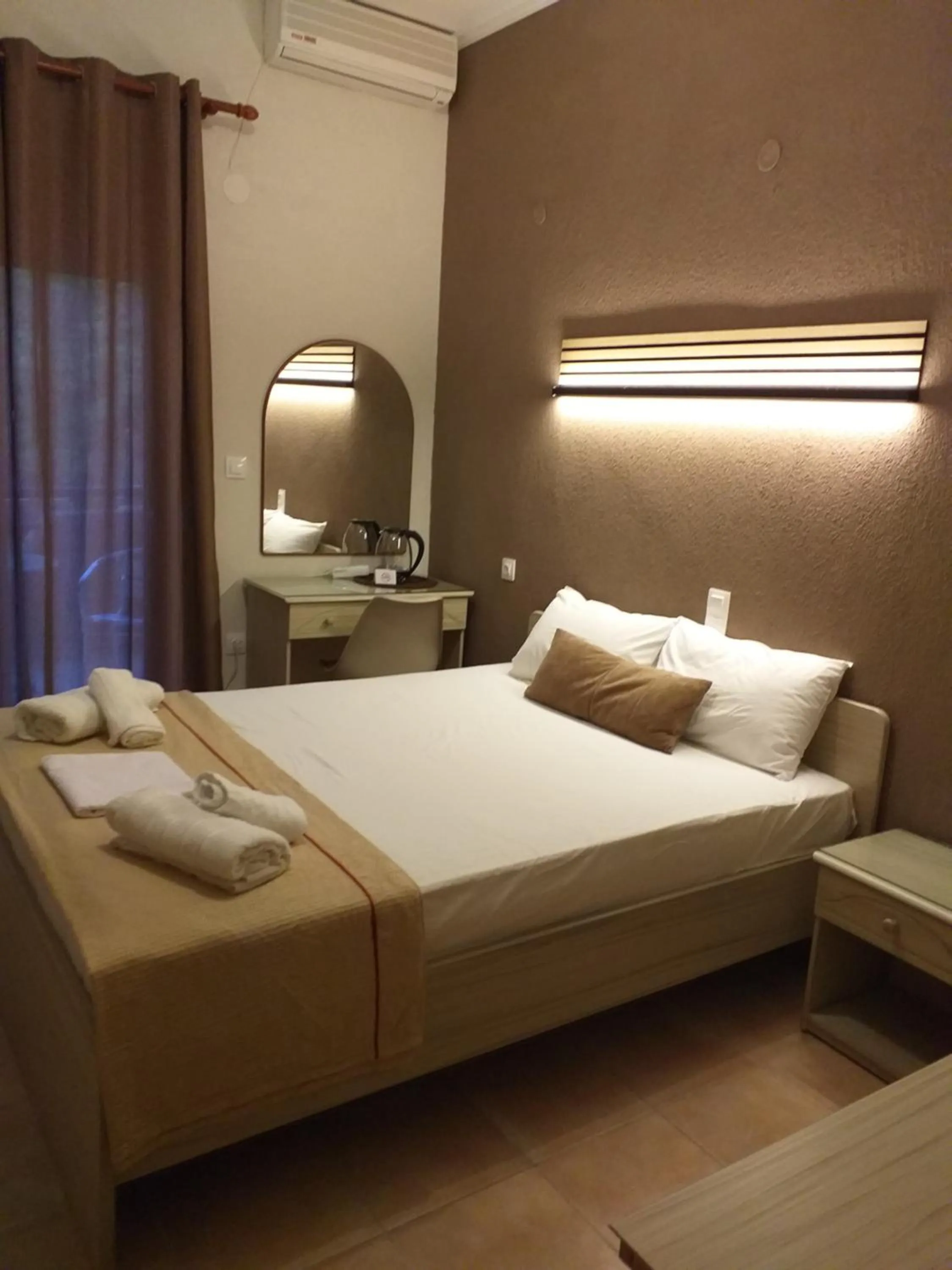 Bed in Hotel Isidora