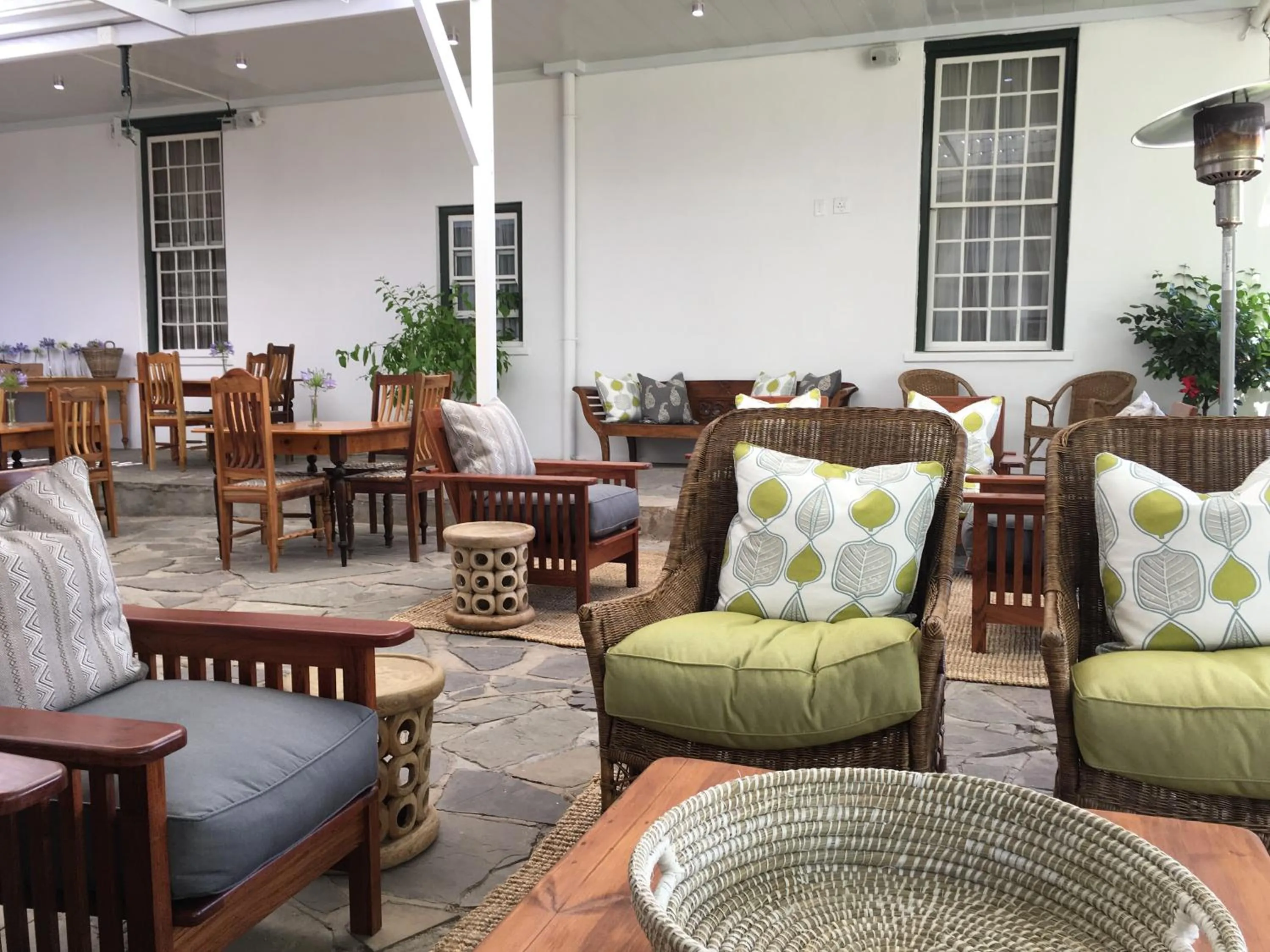 Patio in Matoppo Inn