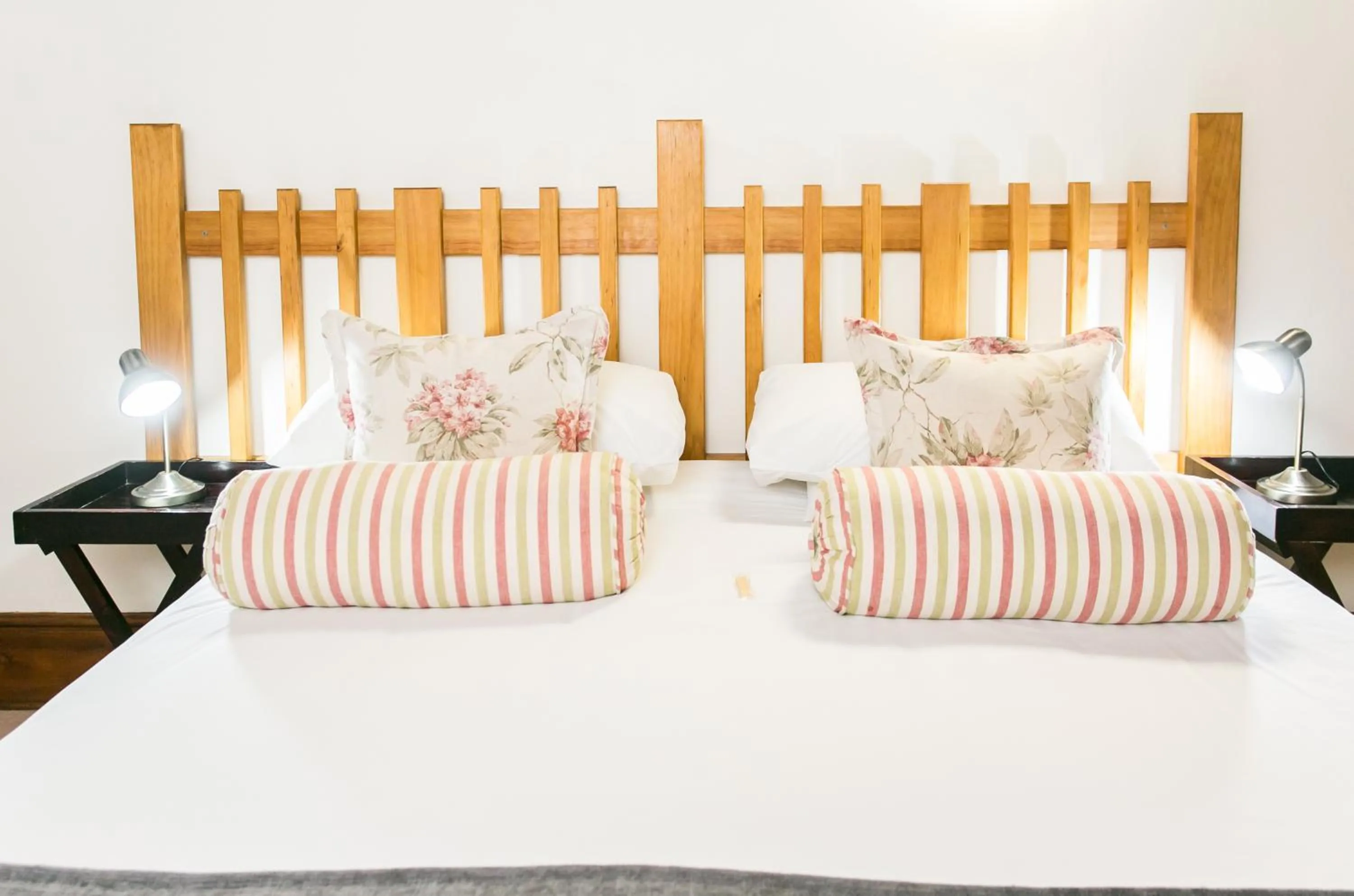 Decorative detail, Bed in Matoppo Inn