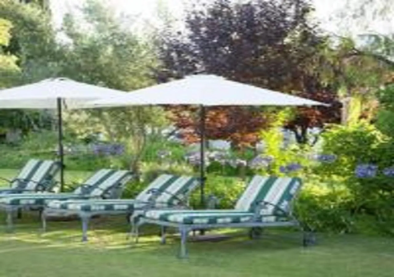 Swimming pool in Matoppo Inn