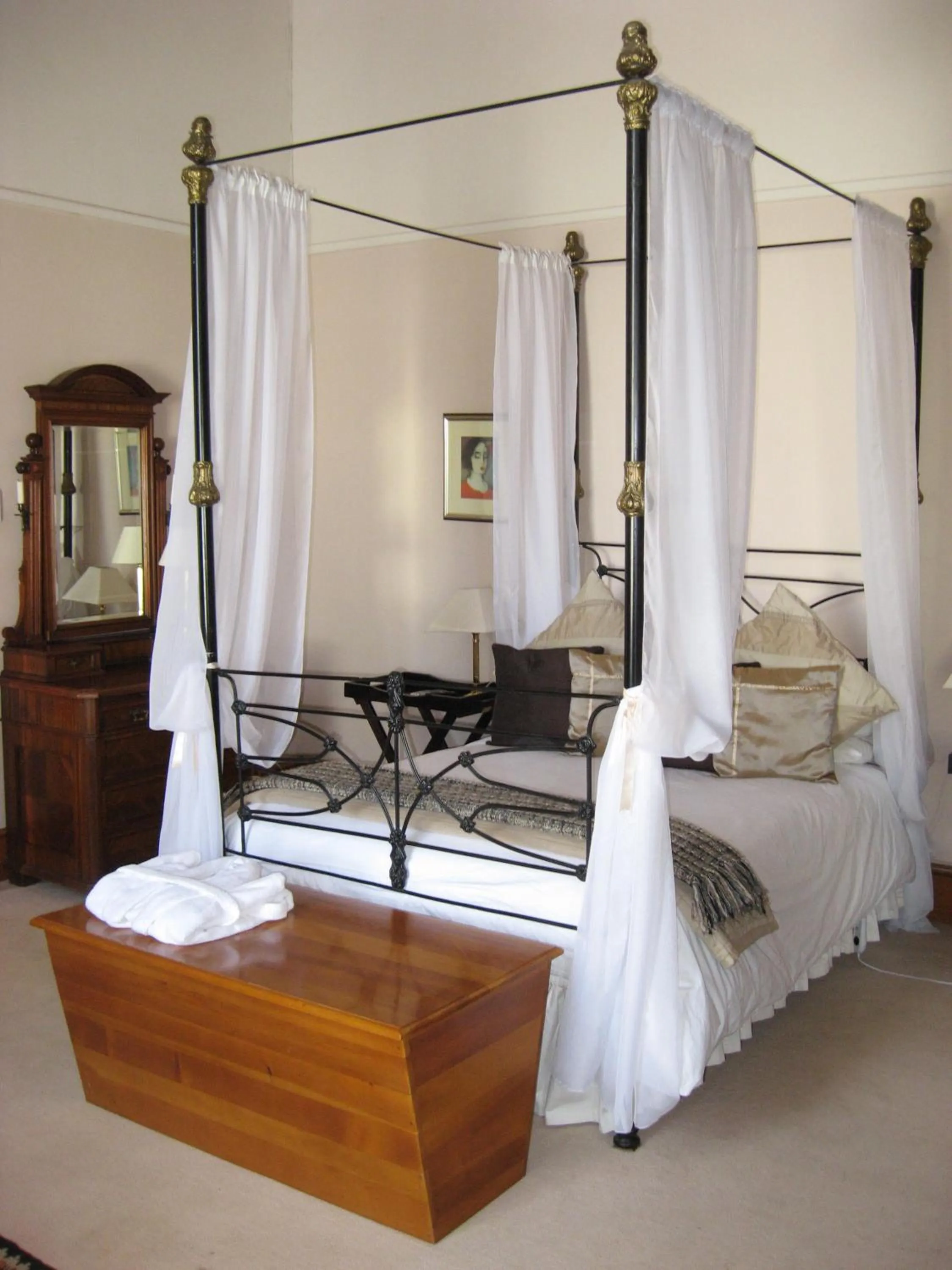 Bedroom, Bed in Matoppo Inn