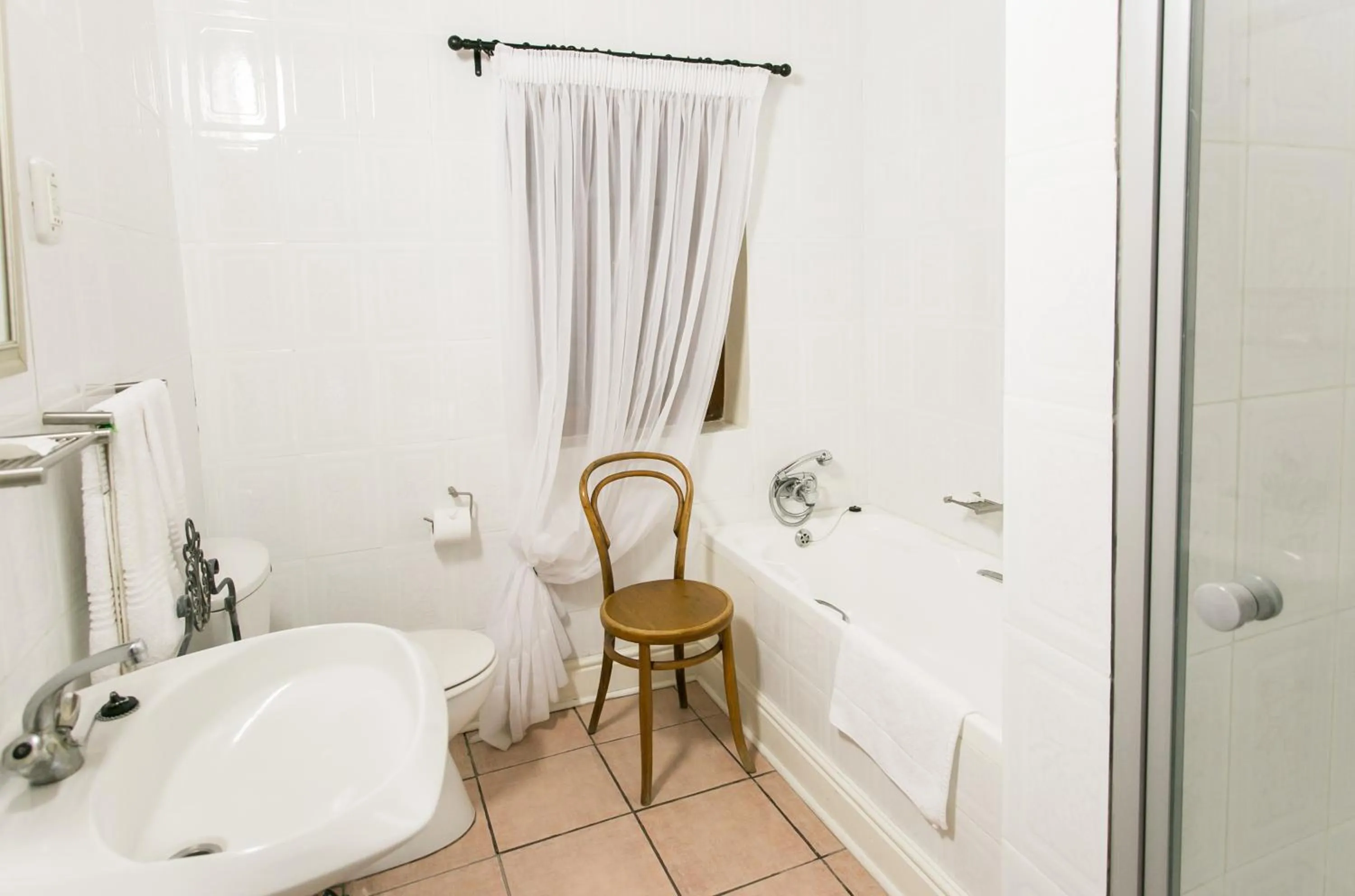 Bathroom in Matoppo Inn