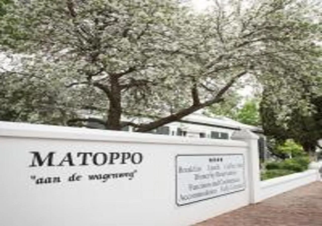 Facade/entrance in Matoppo Inn