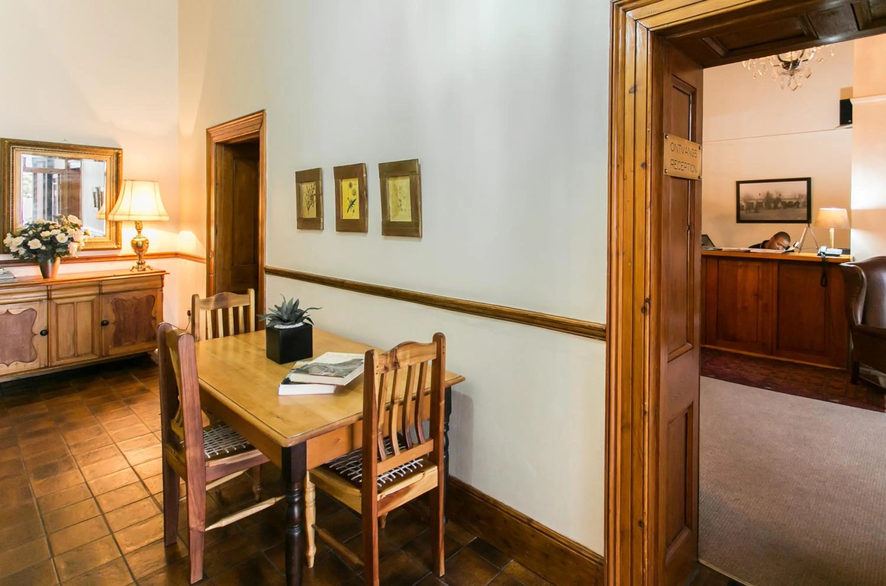 Dining area in Matoppo Inn