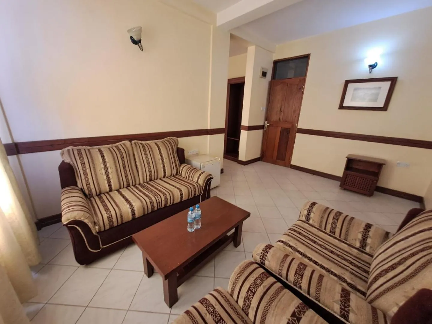 Living room in Moshi Leopard Hotel