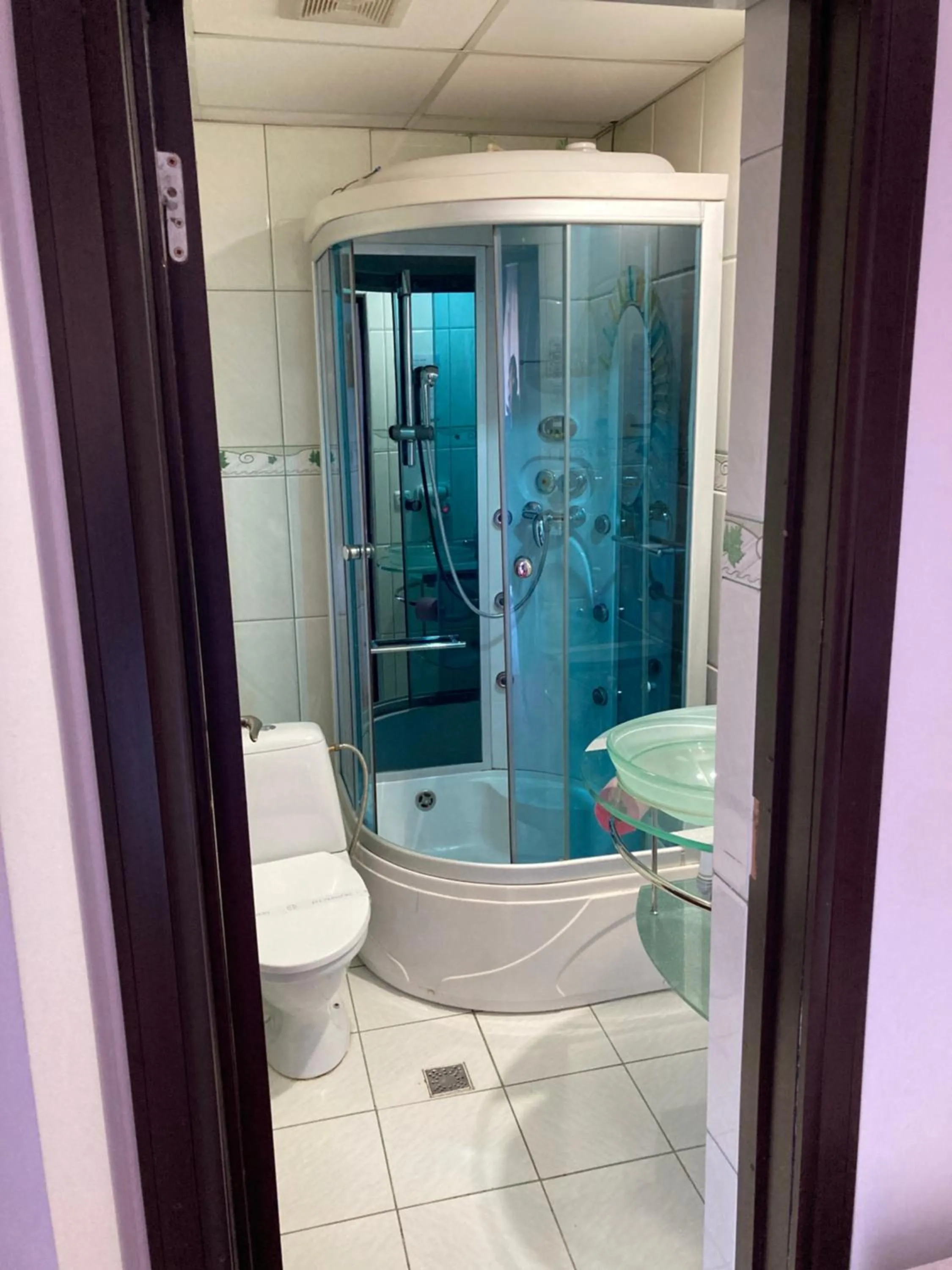 Shower in Hotel Rudo