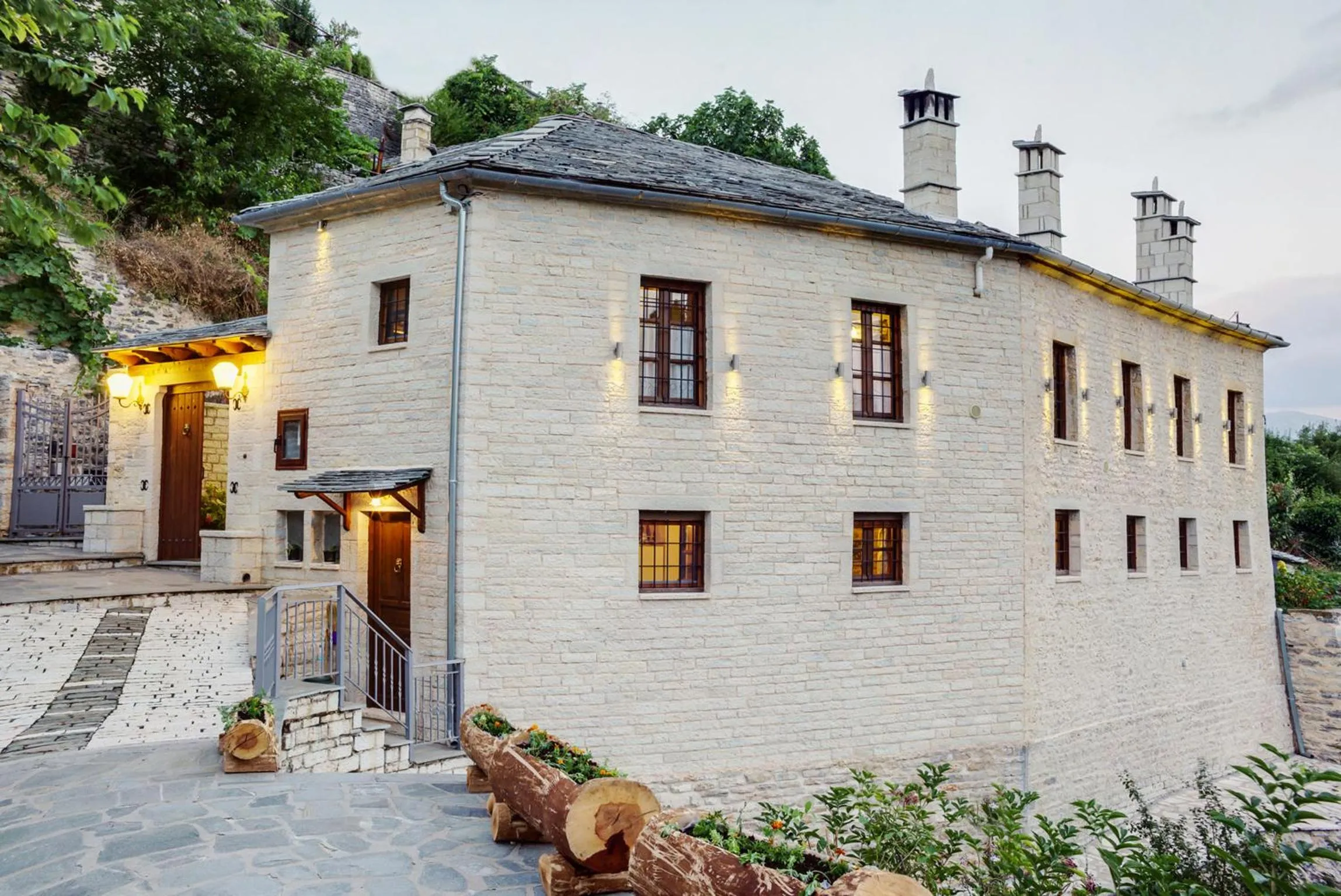 Property building in Archontiko Evridikis